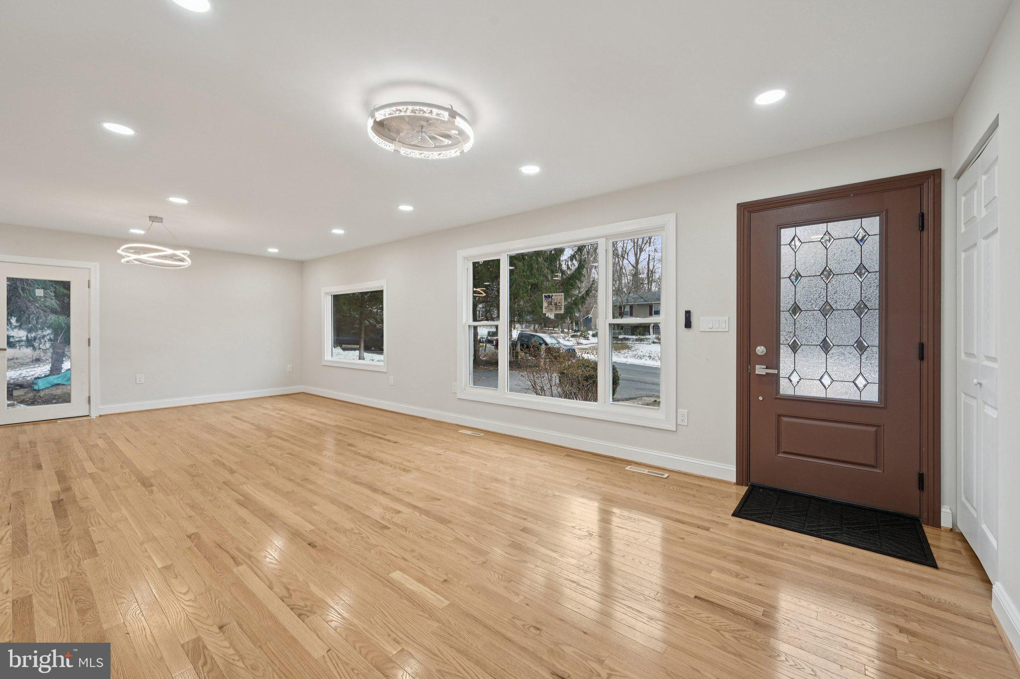 CARROLL SQUARE - Residential