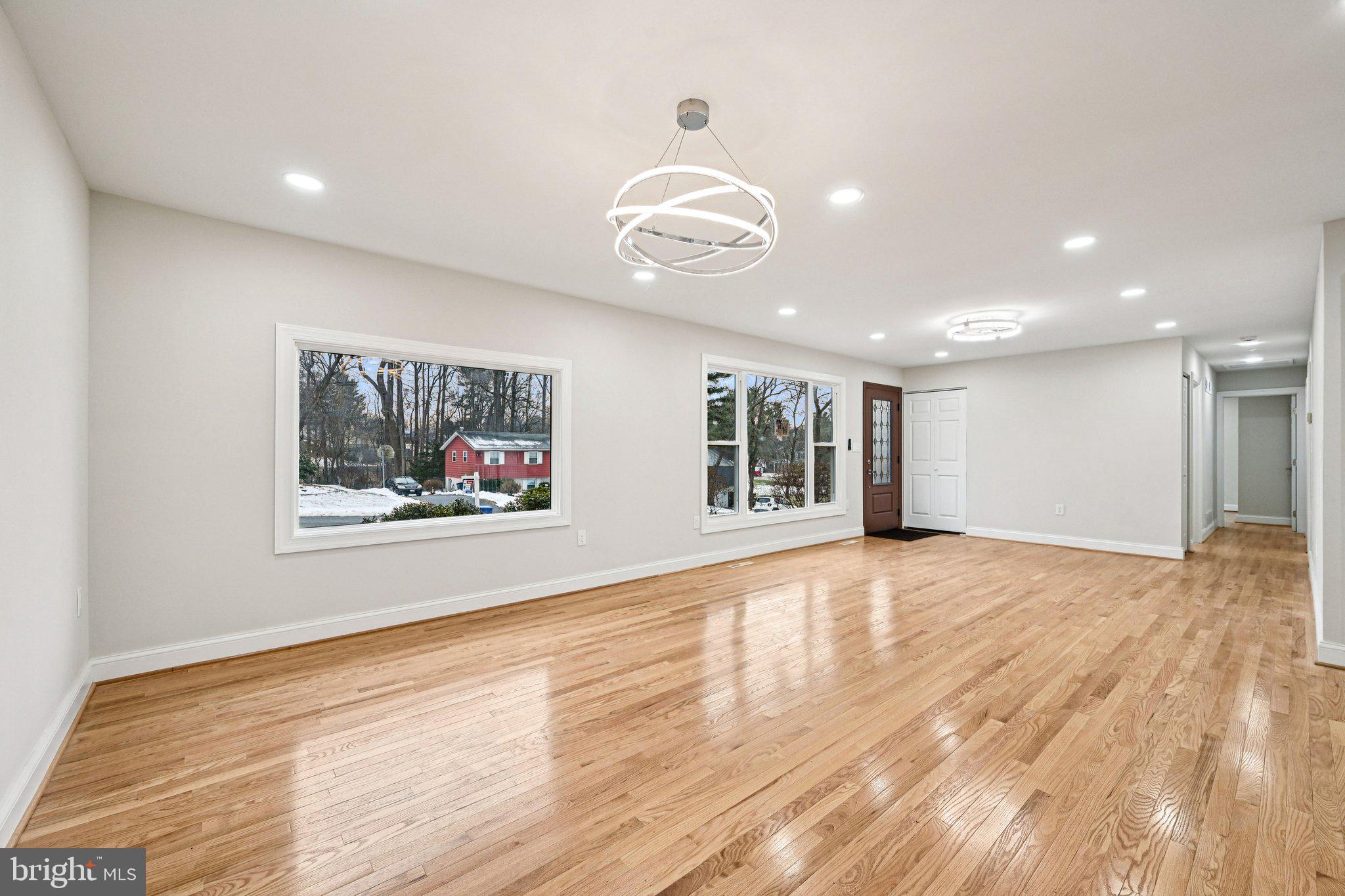 CARROLL SQUARE - Residential