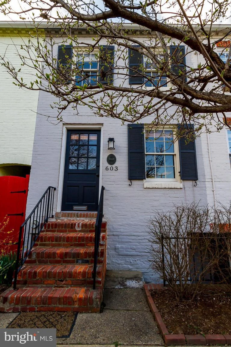603 Saint Asaph Street S, Alexandria, VA 22314