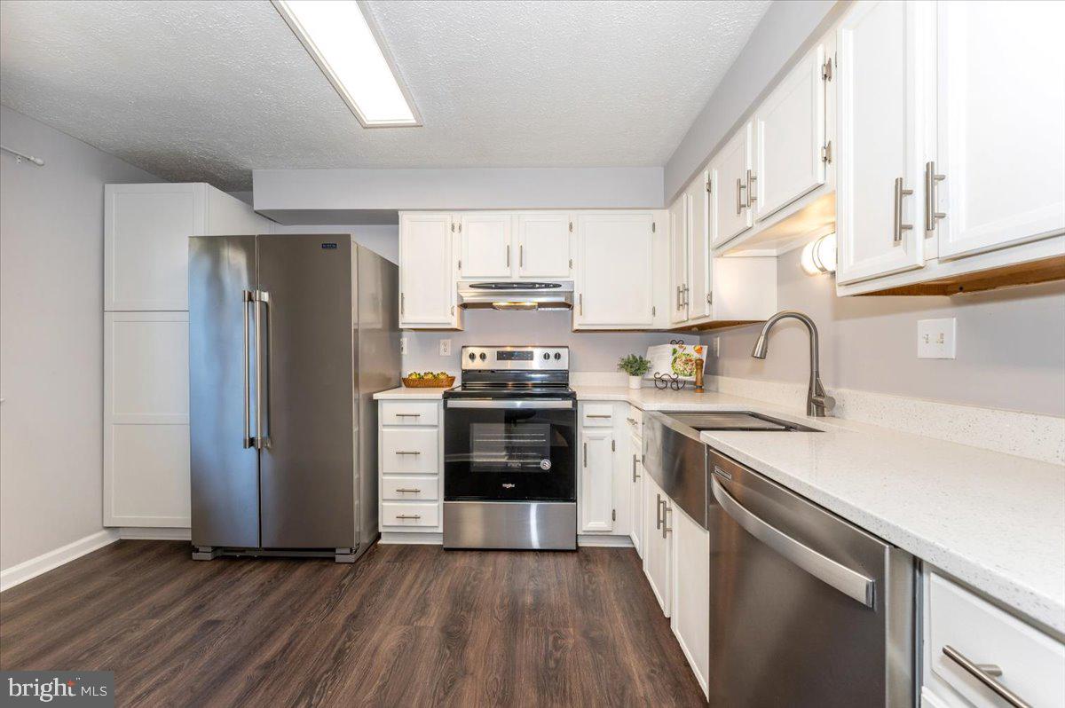 AMBER MEADOWS - Residential