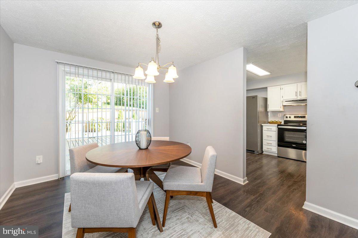 AMBER MEADOWS - Residential