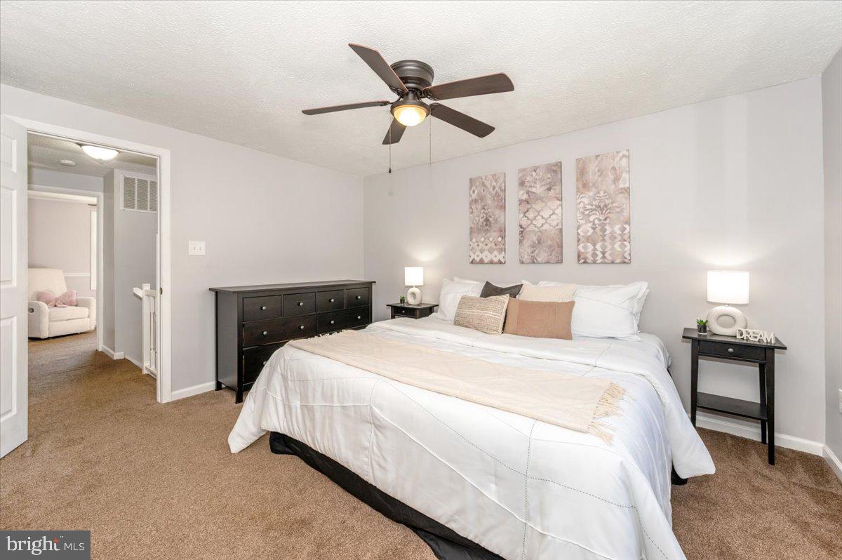 AMBER MEADOWS - Residential