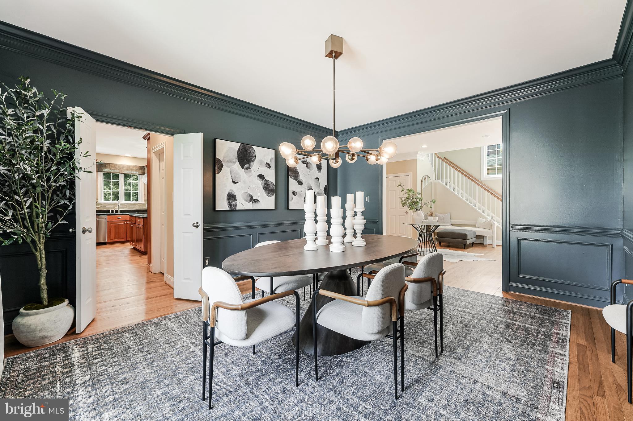 COUNTRY CLUB HILLS - Residential