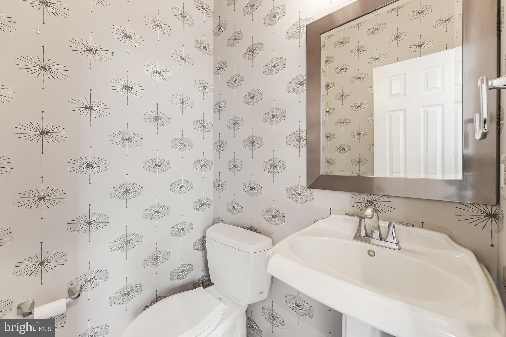 COUNTRY CLUB HILLS - Residential