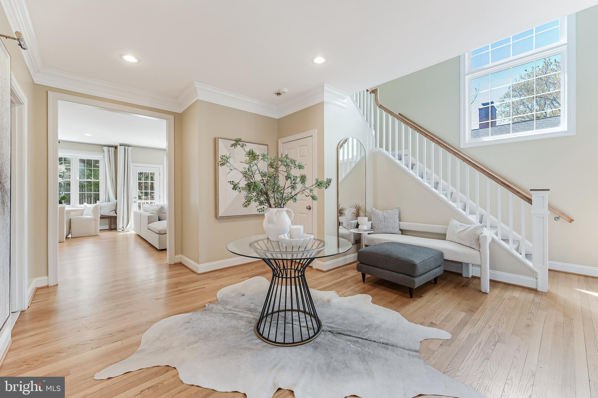 COUNTRY CLUB HILLS - Residential