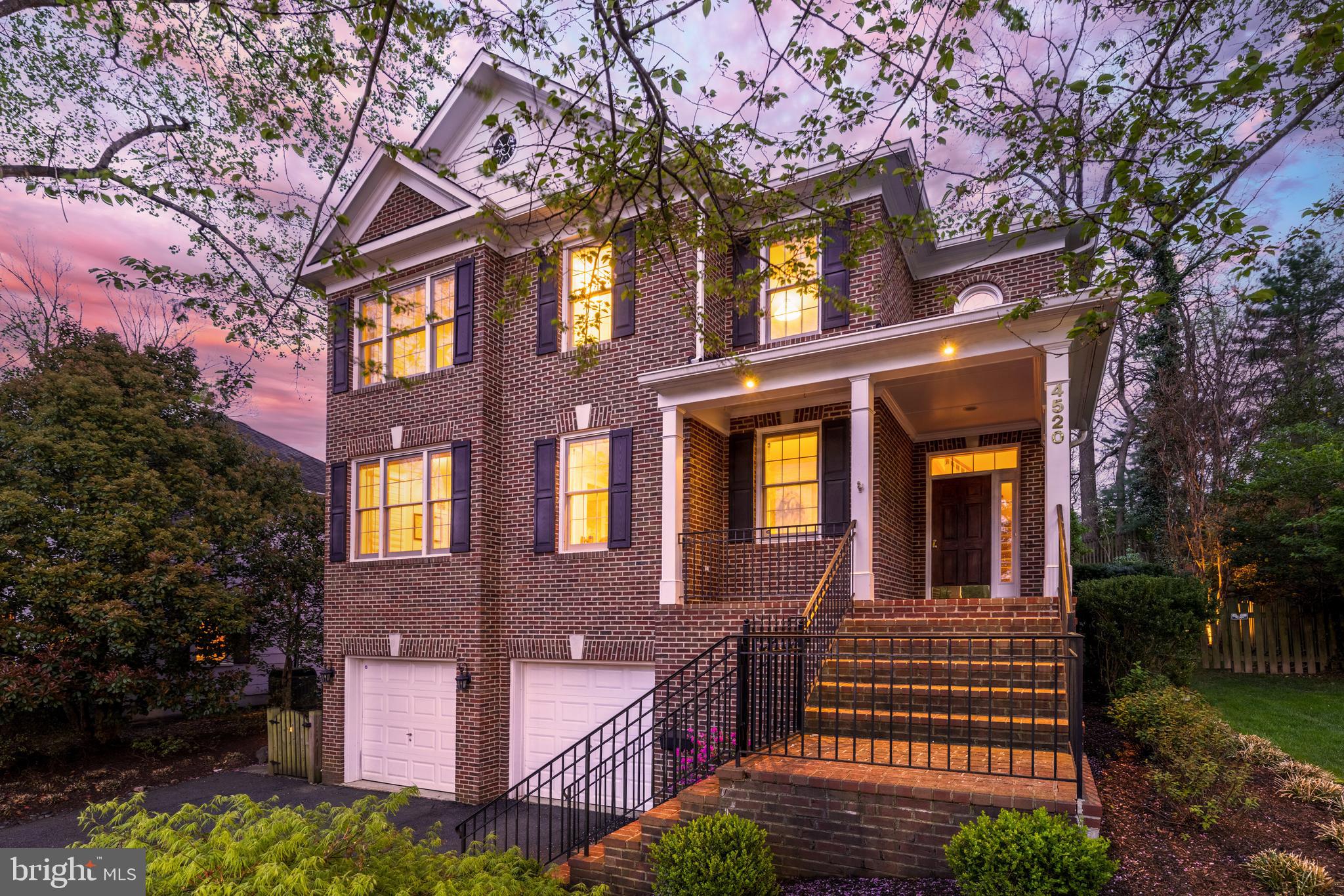 COUNTRY CLUB HILLS - Residential