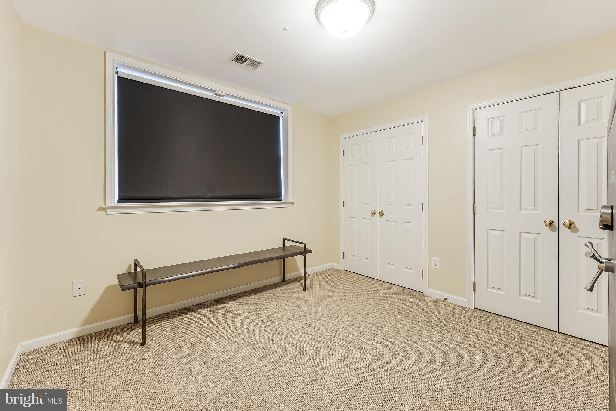 COUNTRY CLUB HILLS - Residential