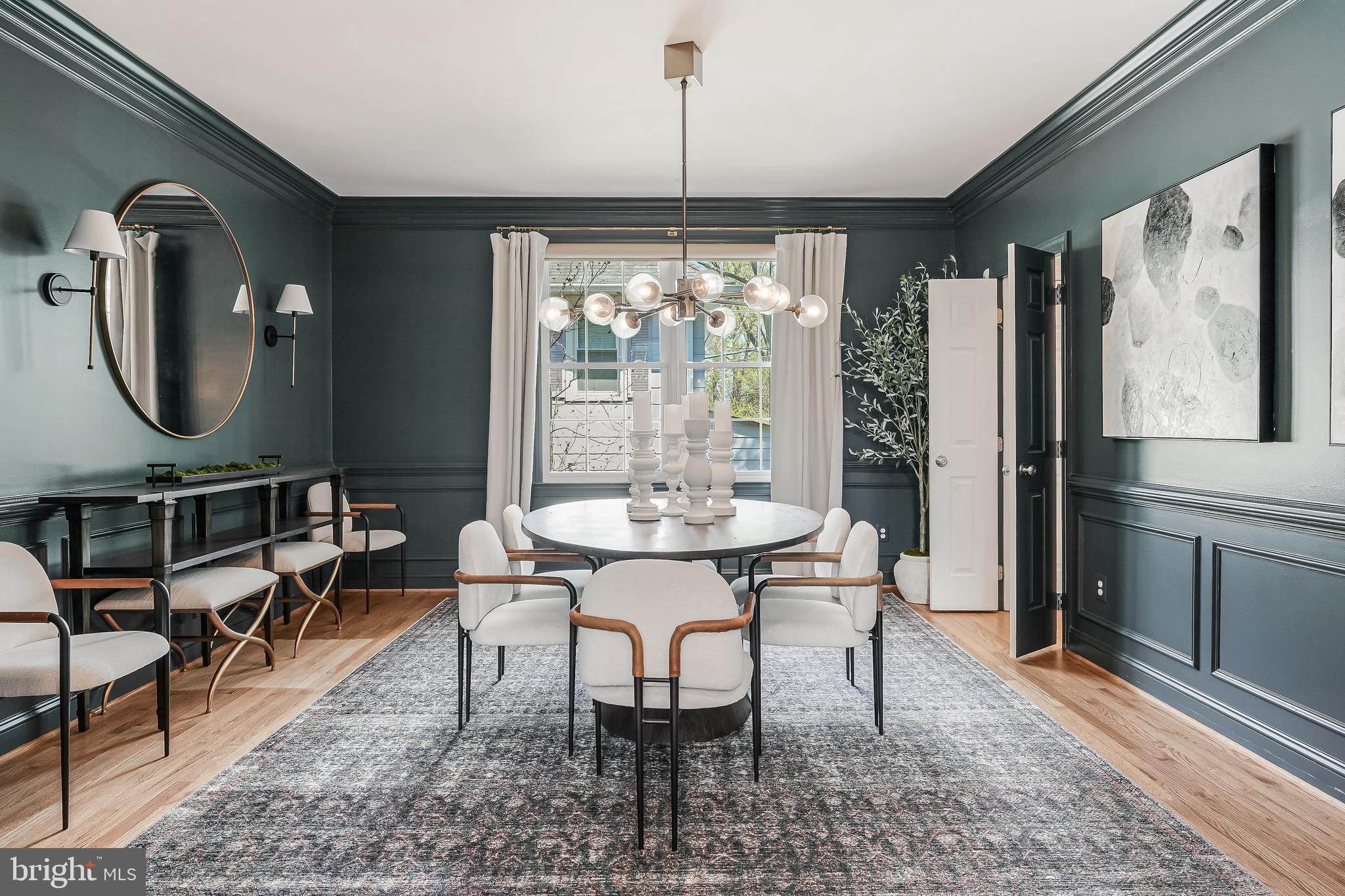 COUNTRY CLUB HILLS - Residential