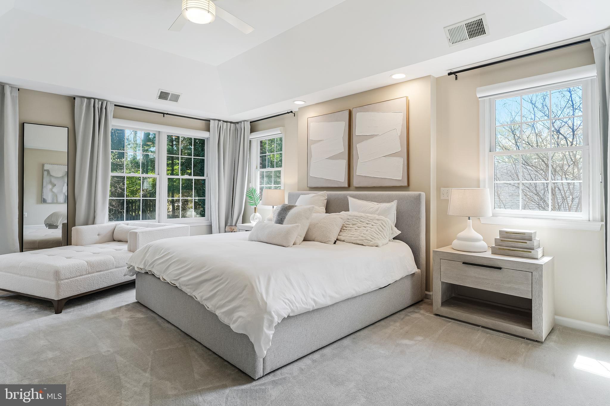 COUNTRY CLUB HILLS - Residential