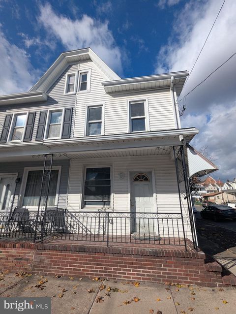 Photo of 501 W 3rd Street, MT CARMEL, PA 17851 (MLS # PANU2002758)