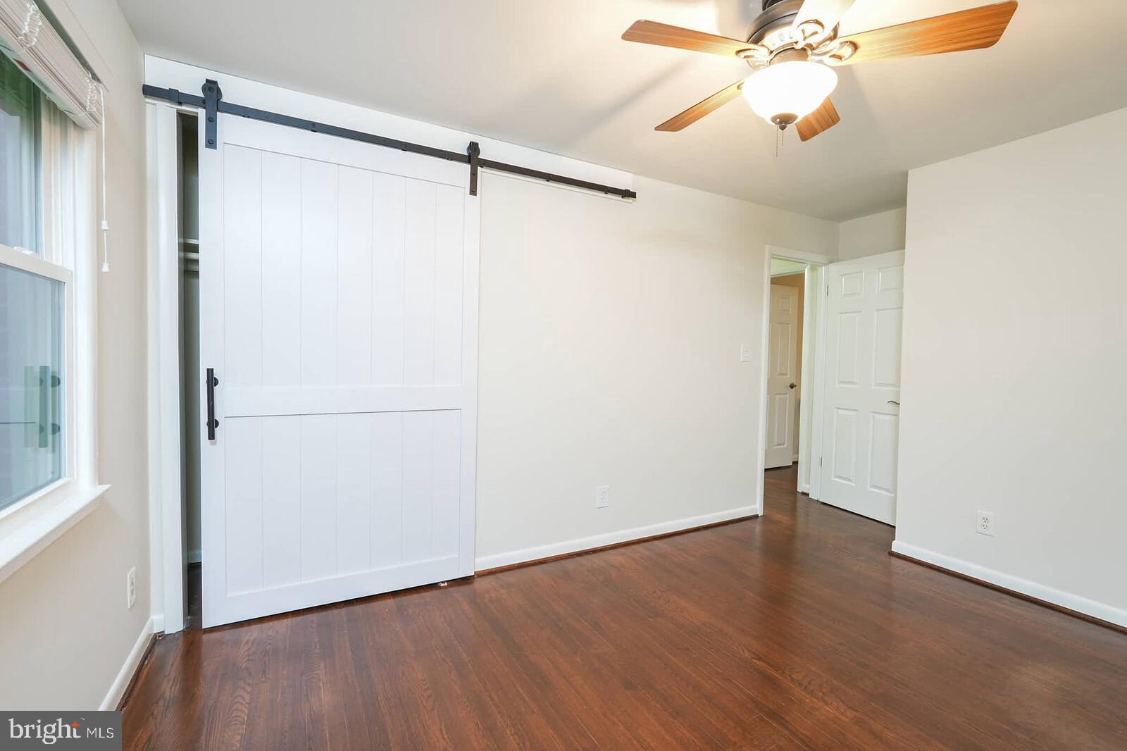 BROYHILL GLEN GARY PARK - Residential