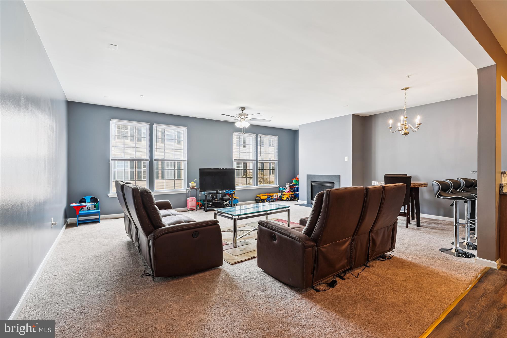 7104 SILVERLEAF OAK ROAD 173