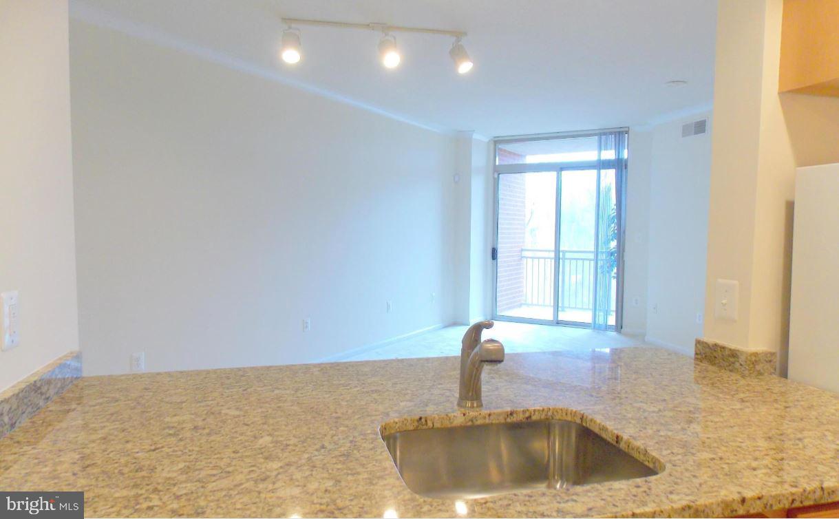 ELAN AT EAST MARKET - Residential Lease