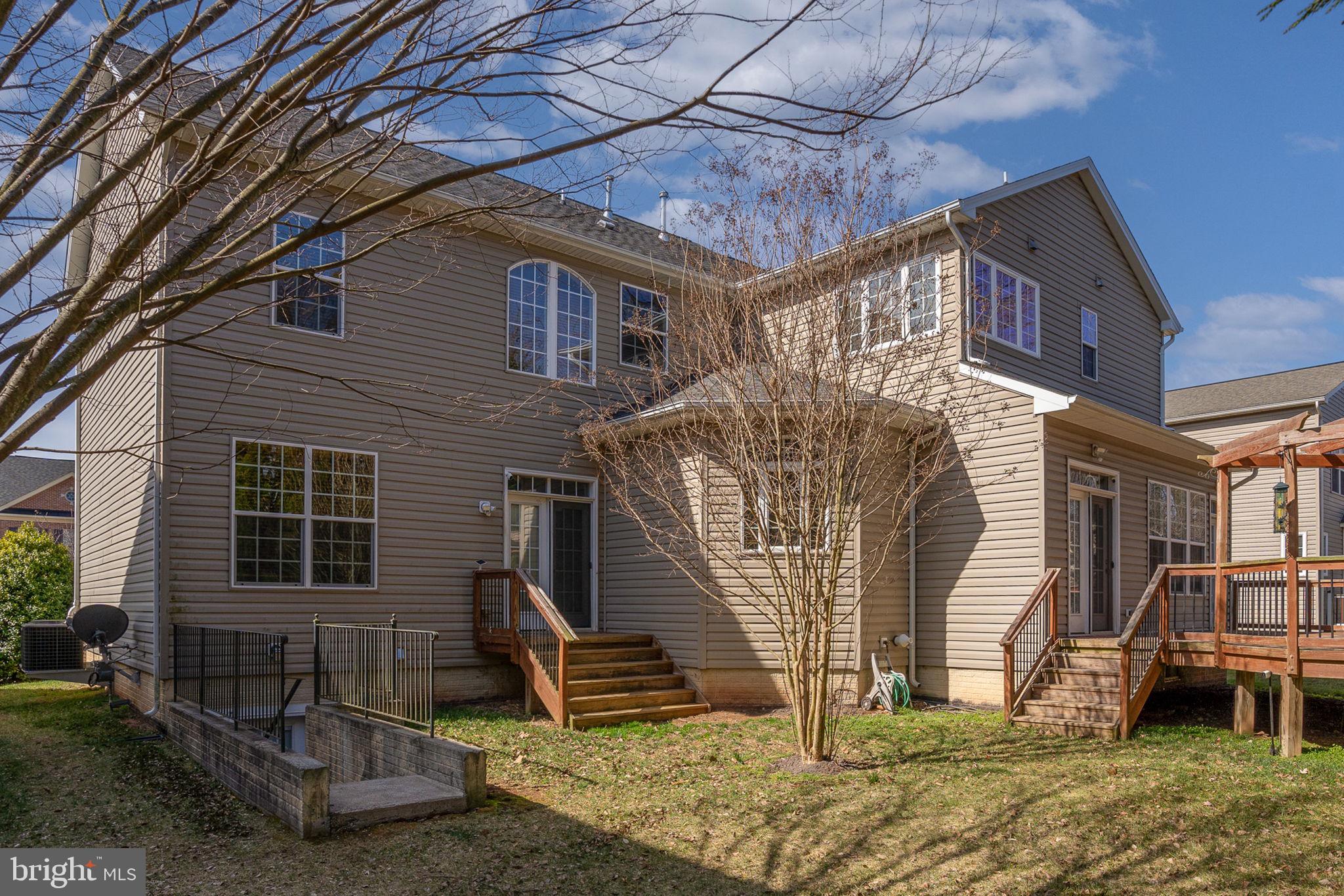 MEADOWS AT MORRIS FARM - Residential