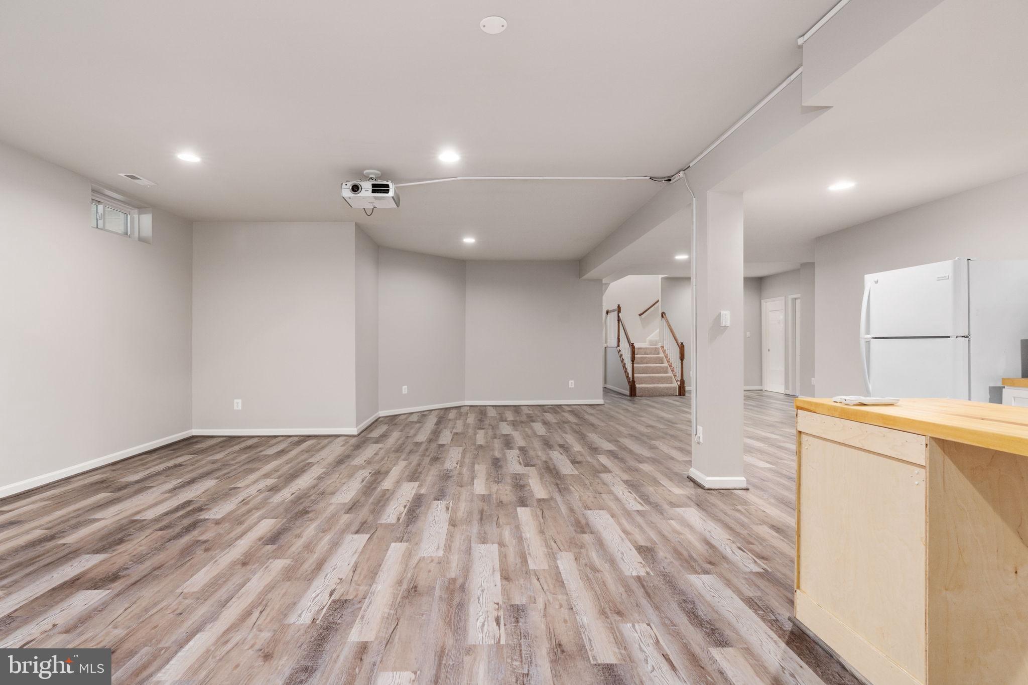 MEADOWS AT MORRIS FARM - Residential