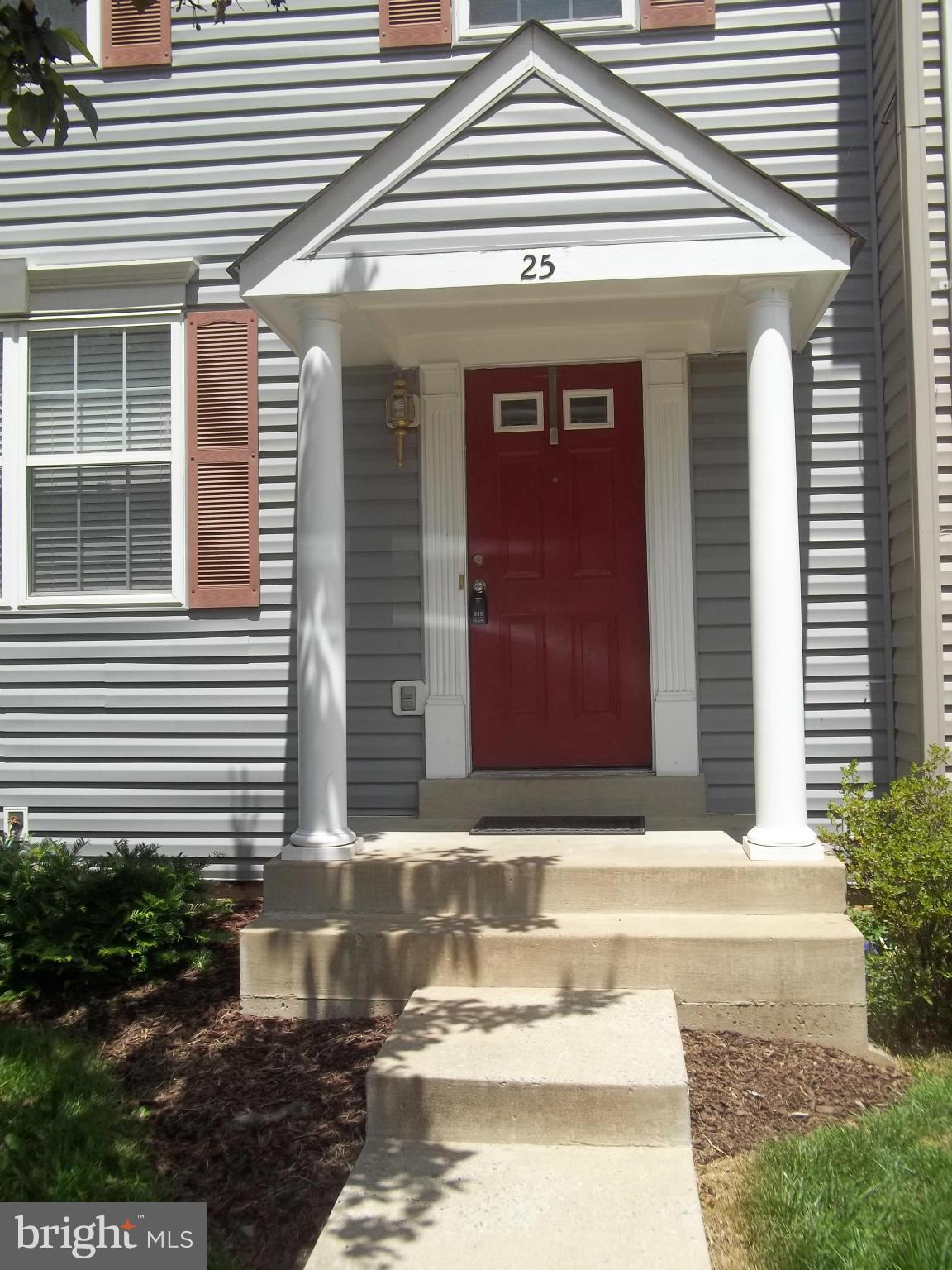 THE MEWS AT MENLOUGH - Residential