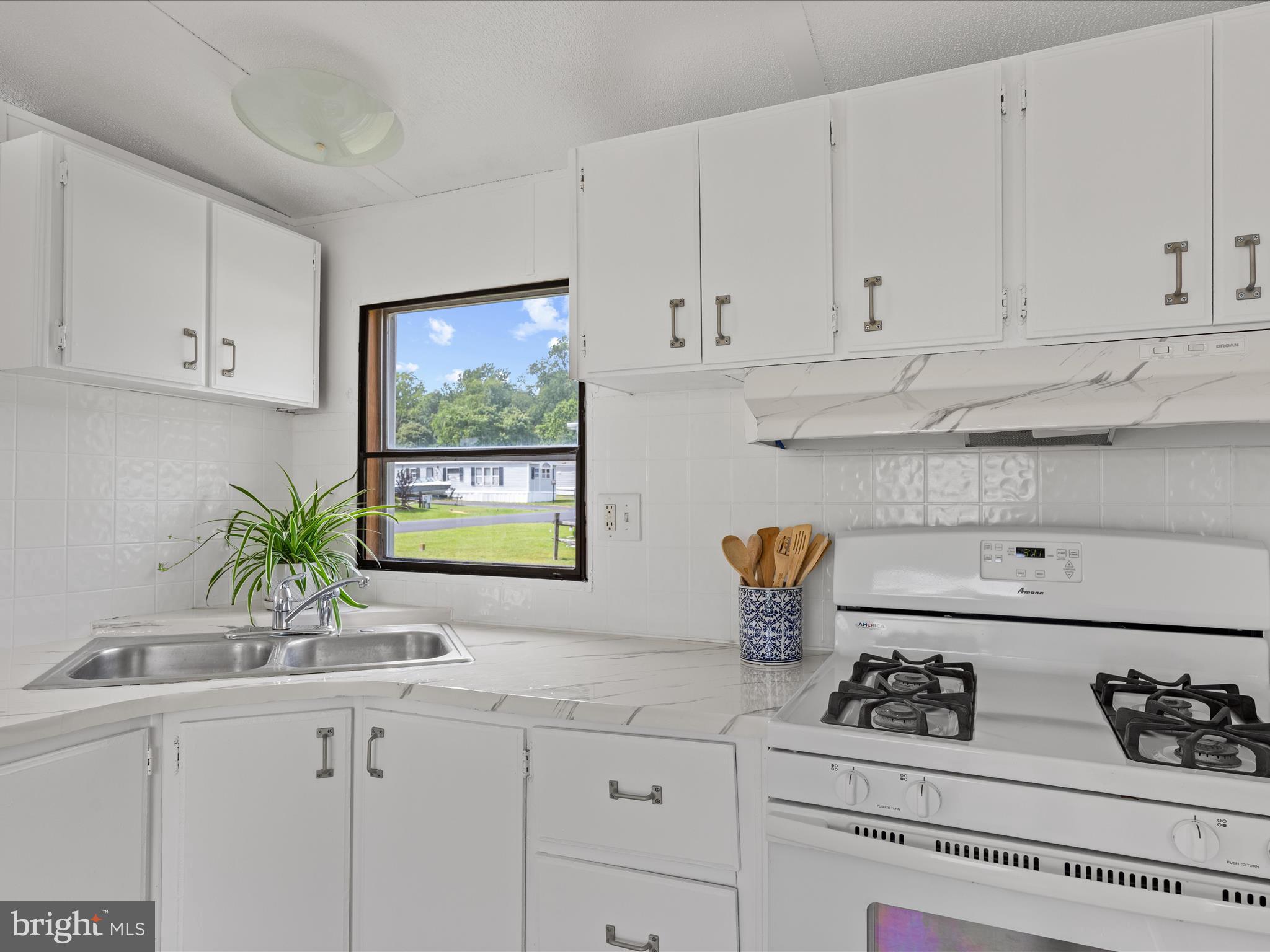 ANGOLA CREST II - Residential