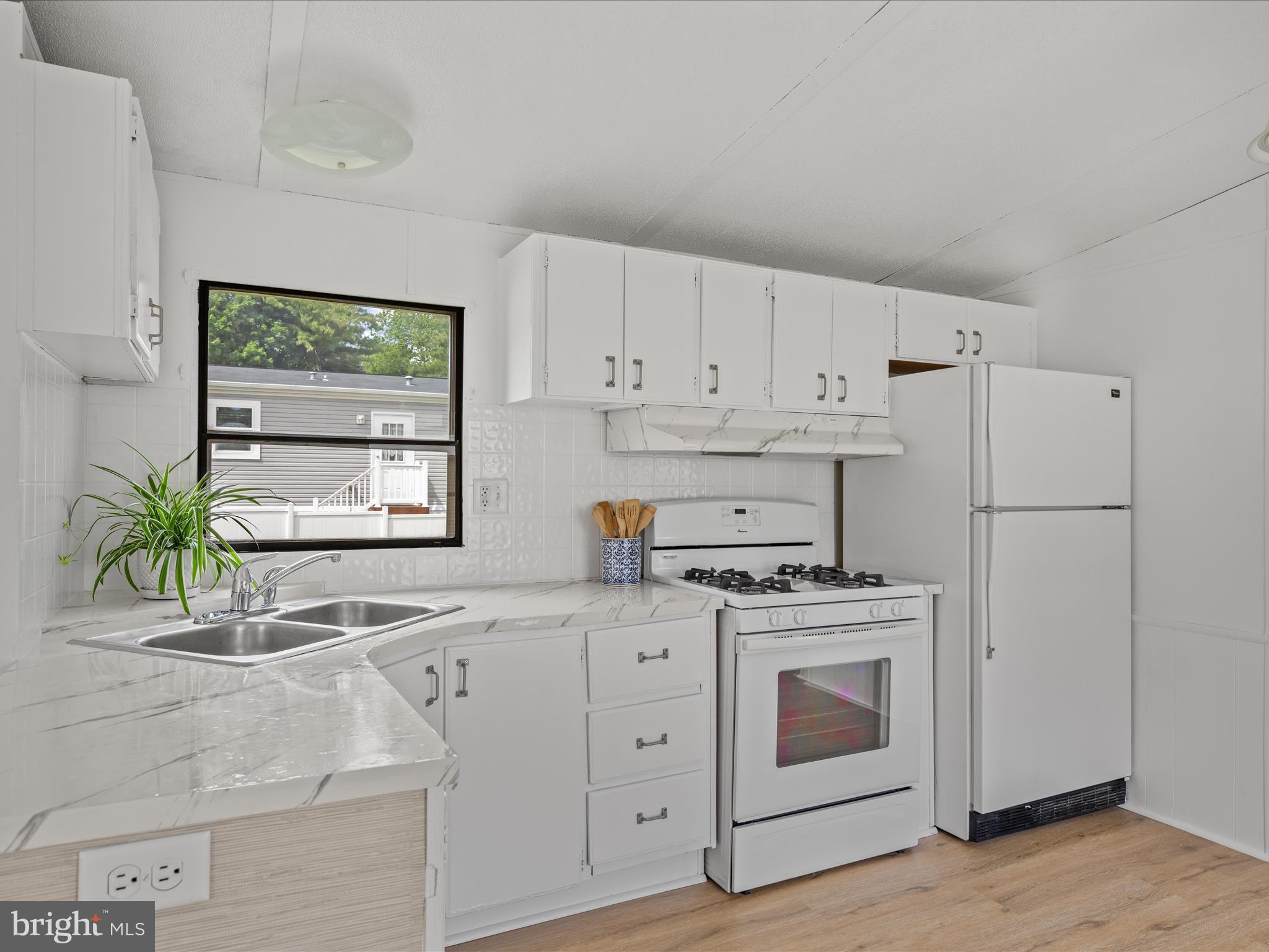 ANGOLA CREST II - Residential