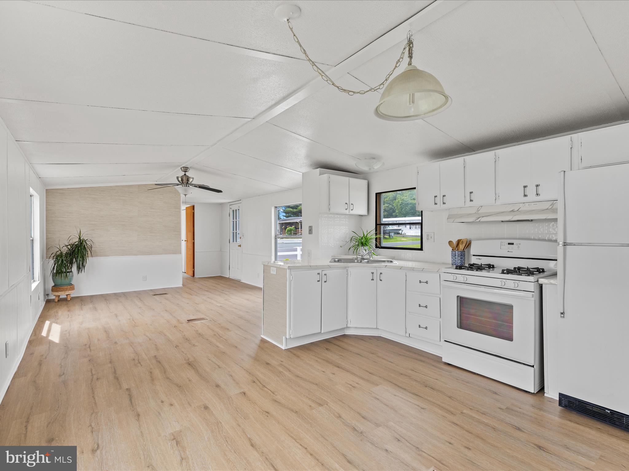 ANGOLA CREST II - Residential