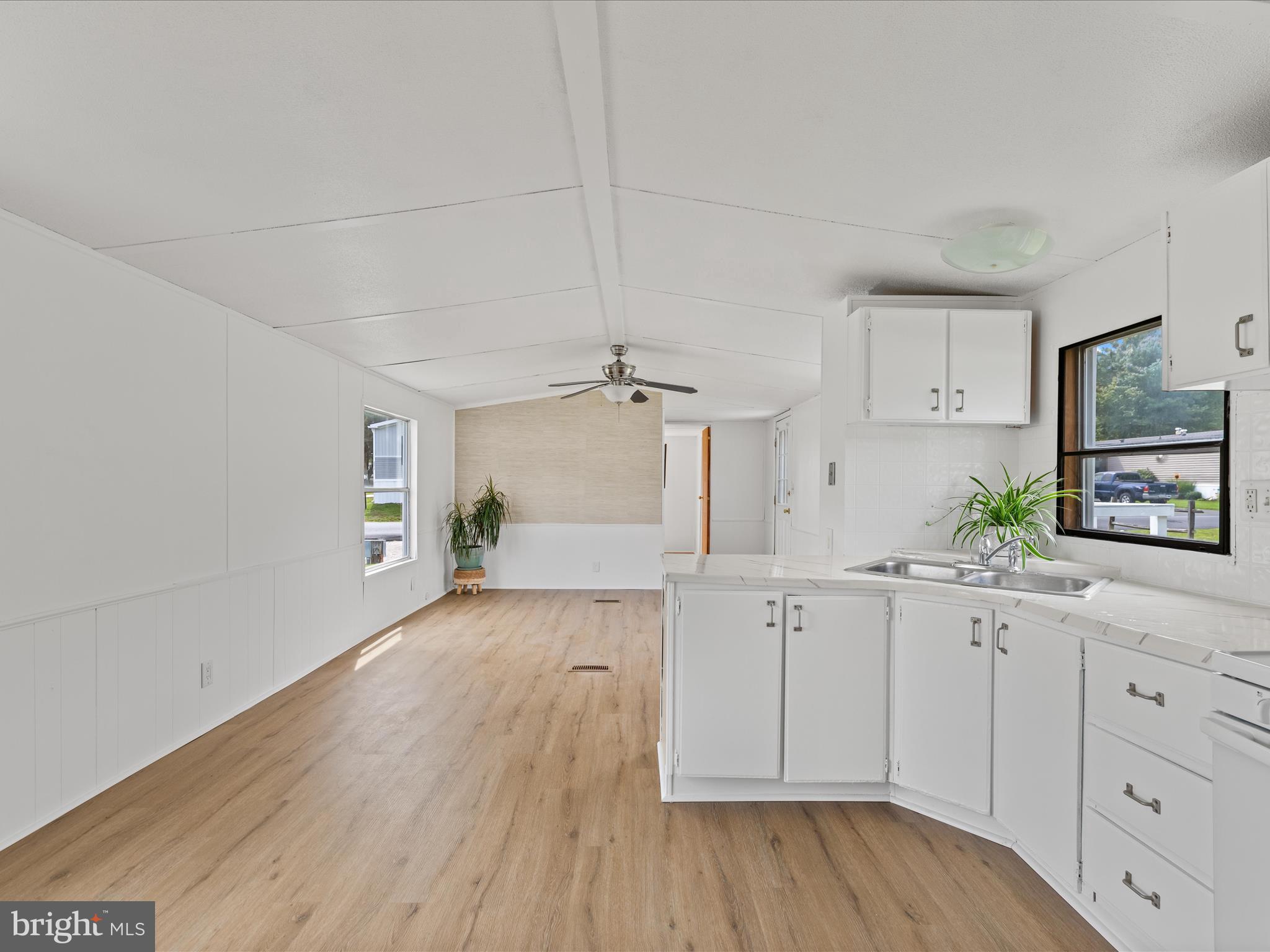 ANGOLA CREST II - Residential