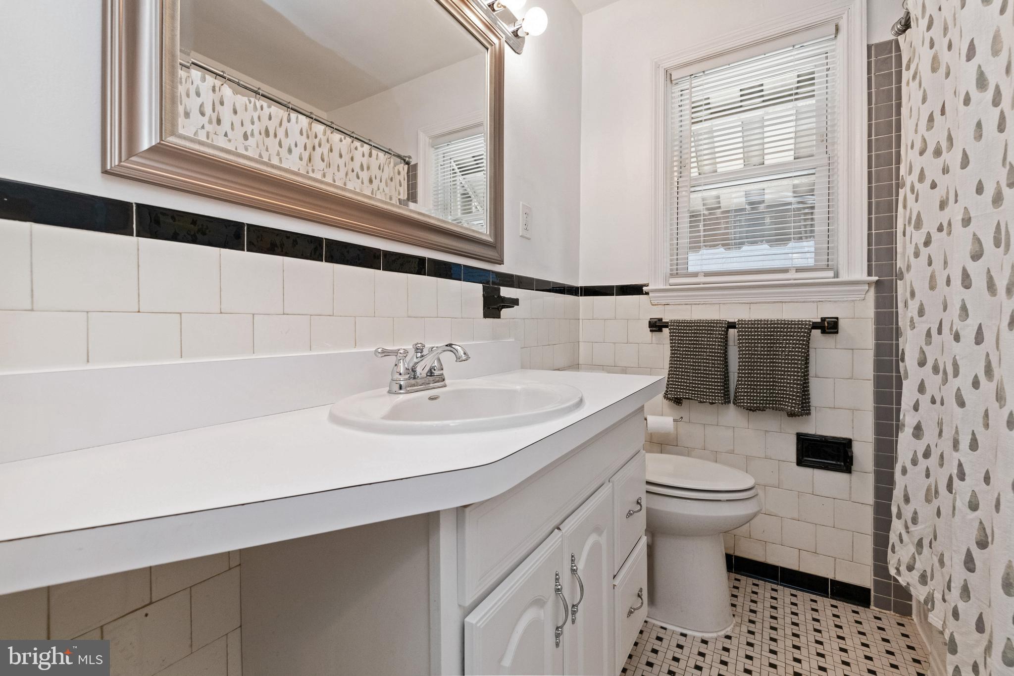 HAMPDEN HISTORIC DISTRICT - Residential