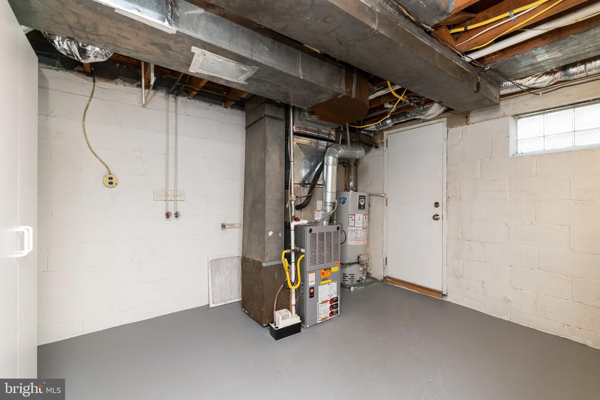 HAMPDEN HISTORIC DISTRICT - Residential