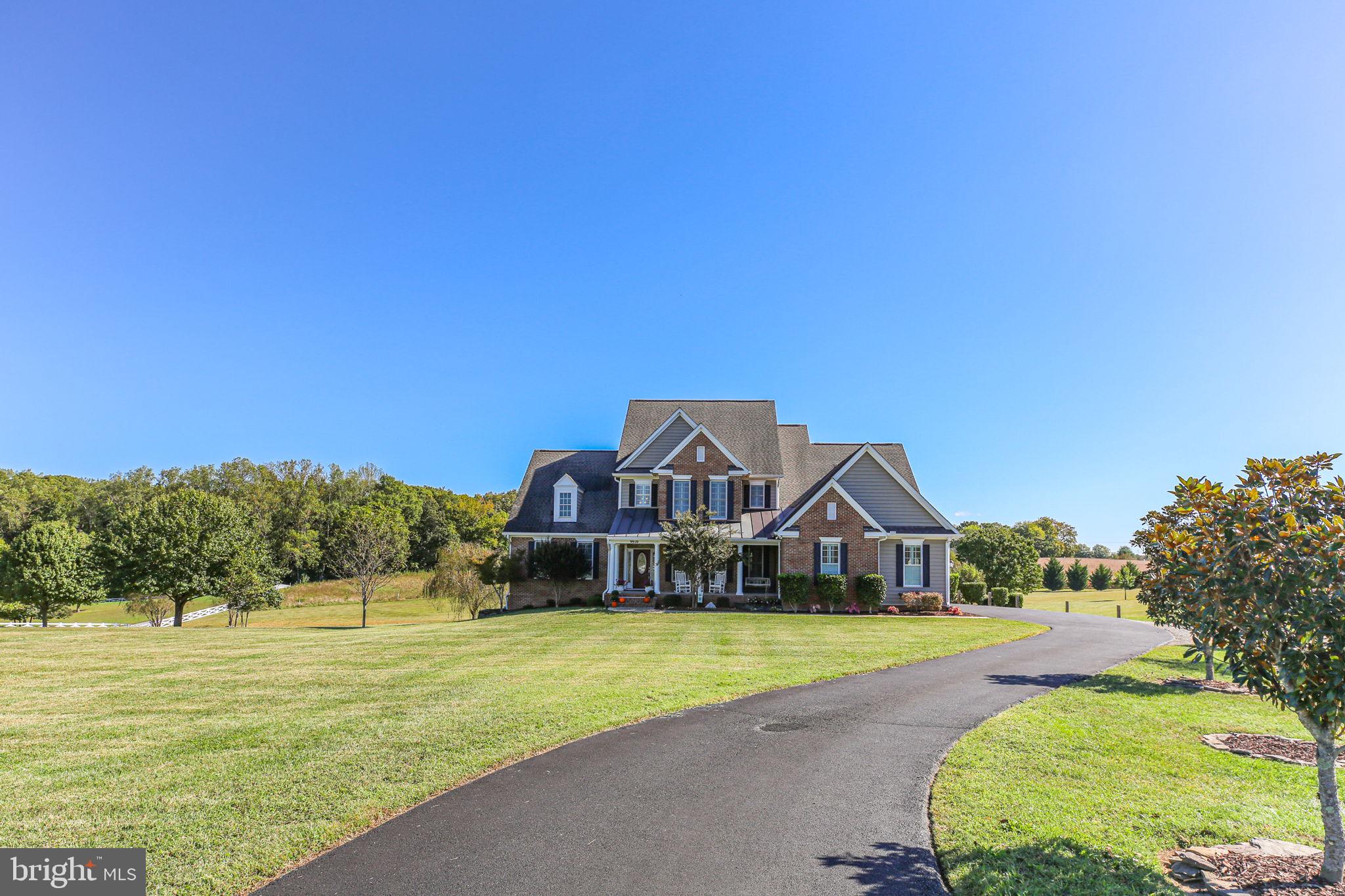 BLOOMSBURY FARM ESTATES - Residential