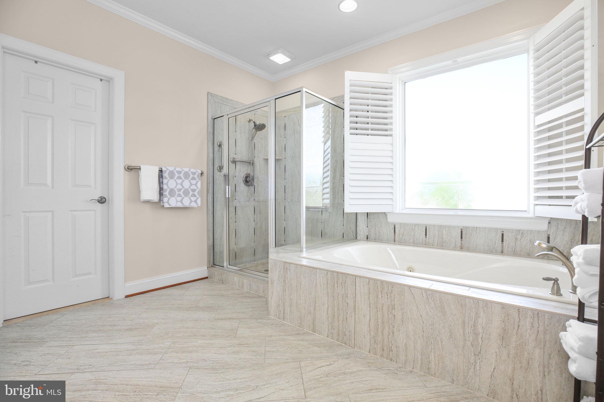 BLOOMSBURY FARM ESTATES - Residential