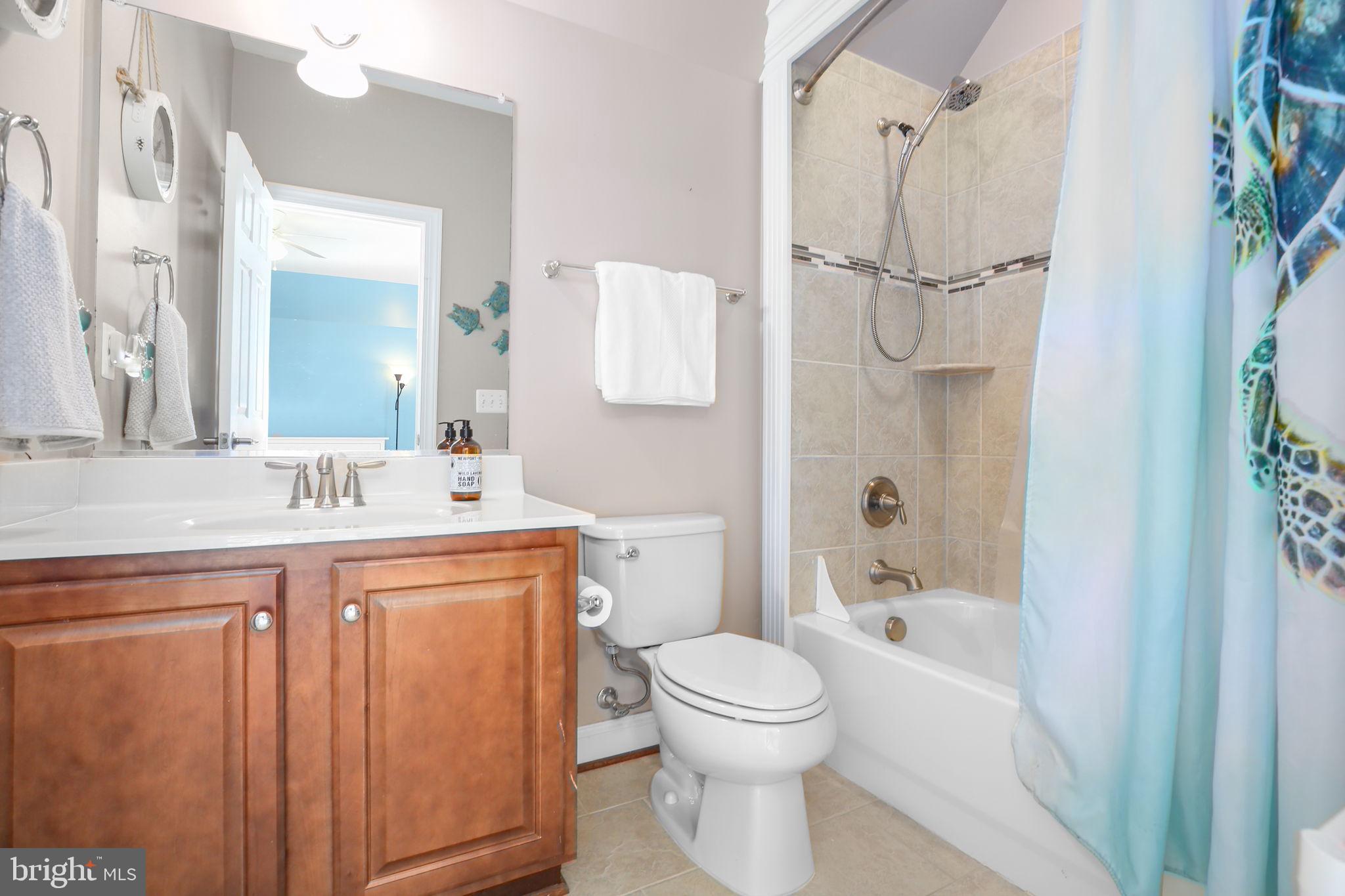 BLOOMSBURY FARM ESTATES - Residential