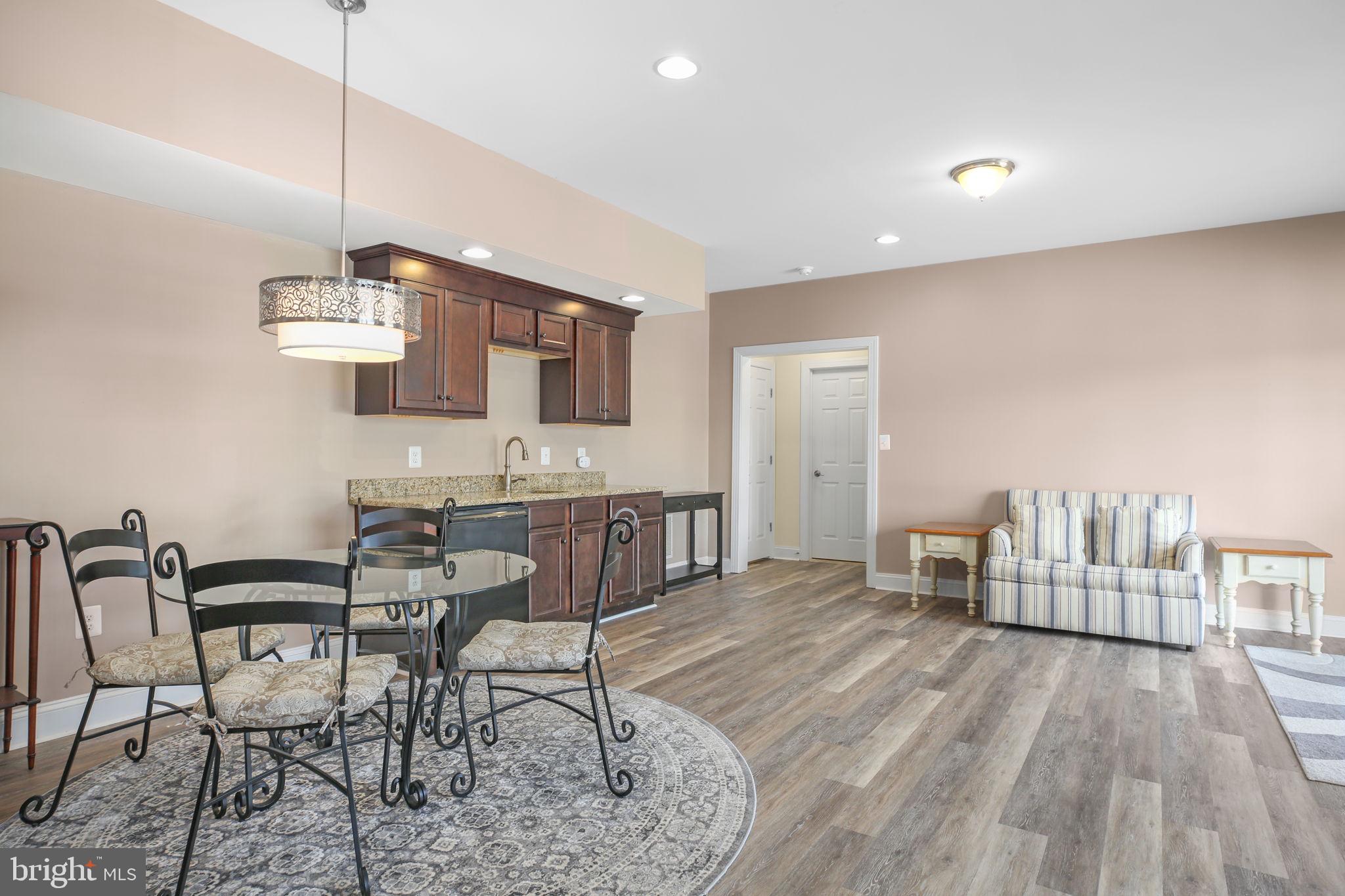 BLOOMSBURY FARM ESTATES - Residential