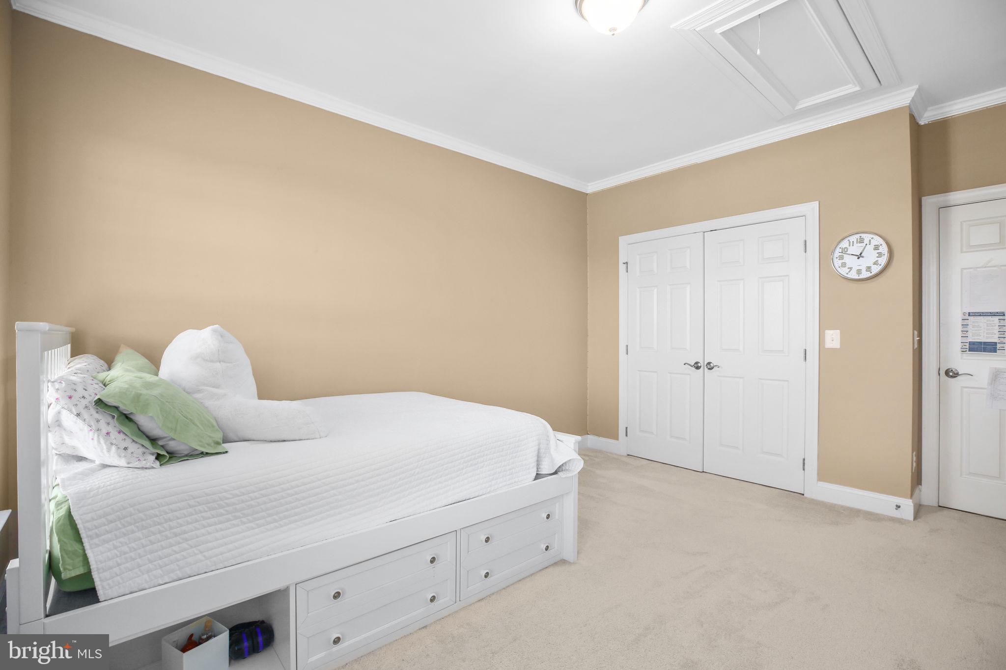 BLOOMSBURY FARM ESTATES - Residential