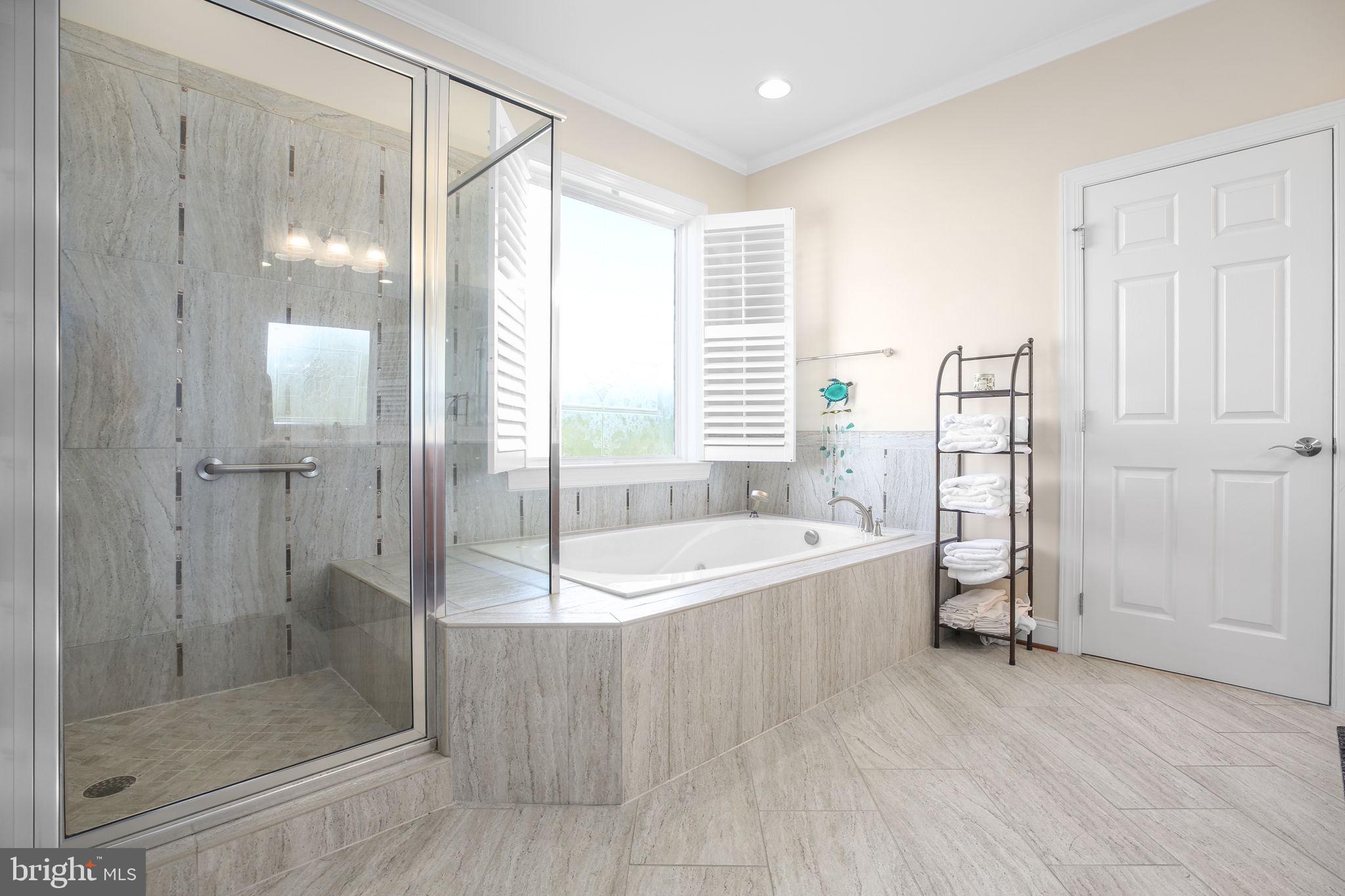 BLOOMSBURY FARM ESTATES - Residential