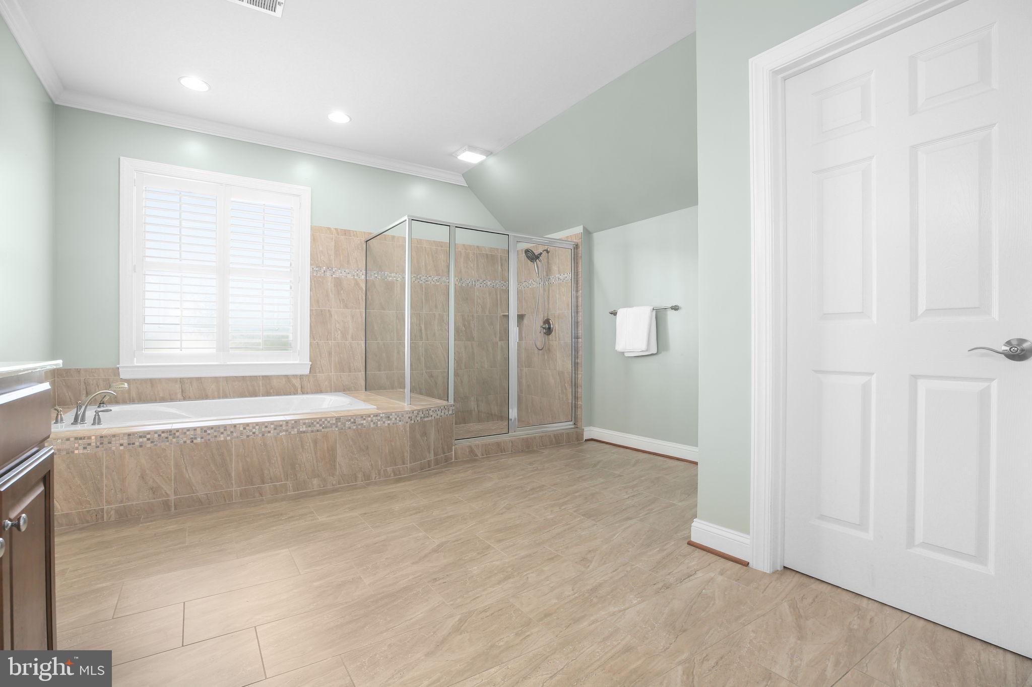 BLOOMSBURY FARM ESTATES - Residential