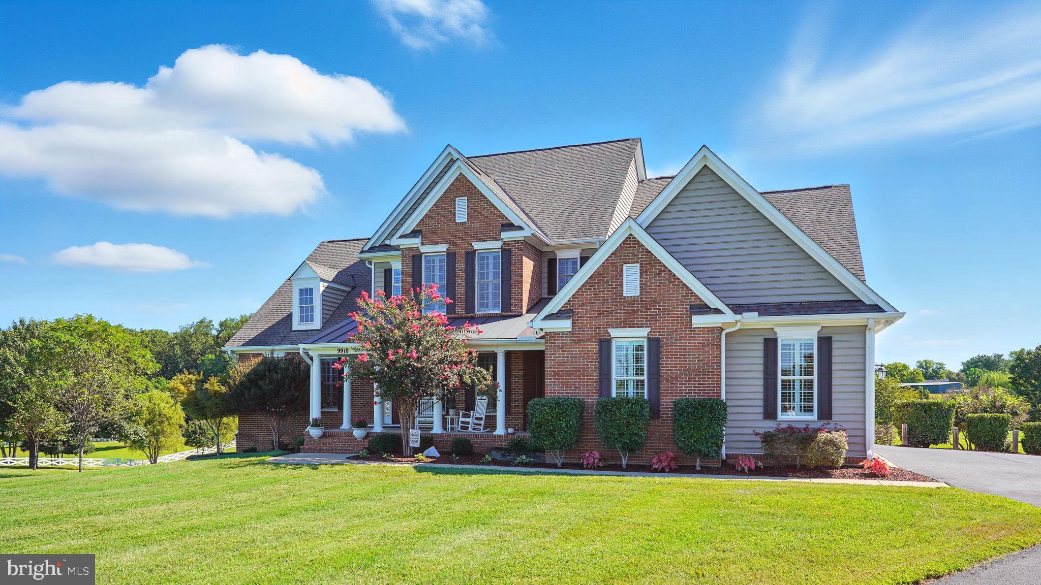 BLOOMSBURY FARM ESTATES - Residential