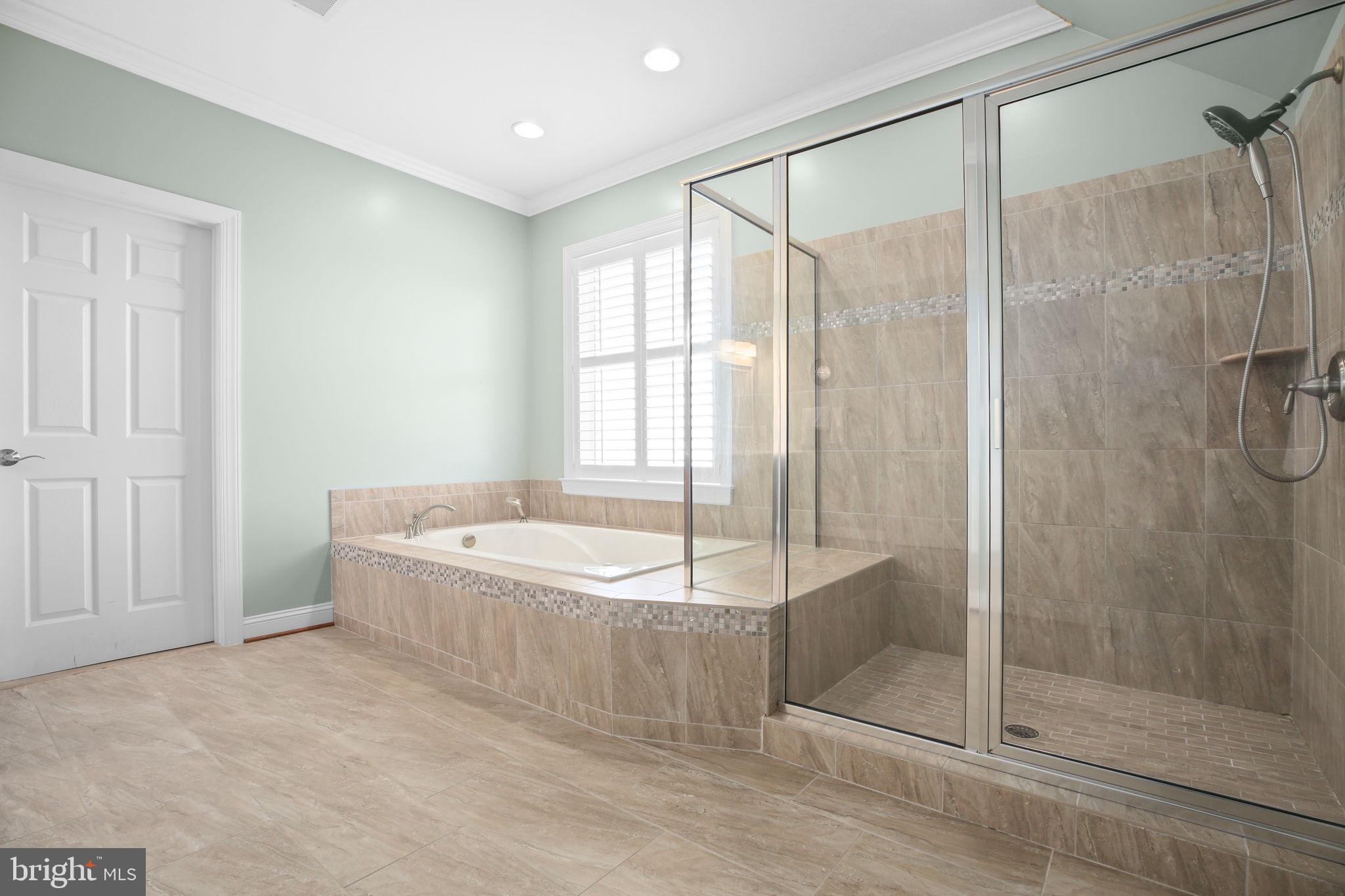 BLOOMSBURY FARM ESTATES - Residential