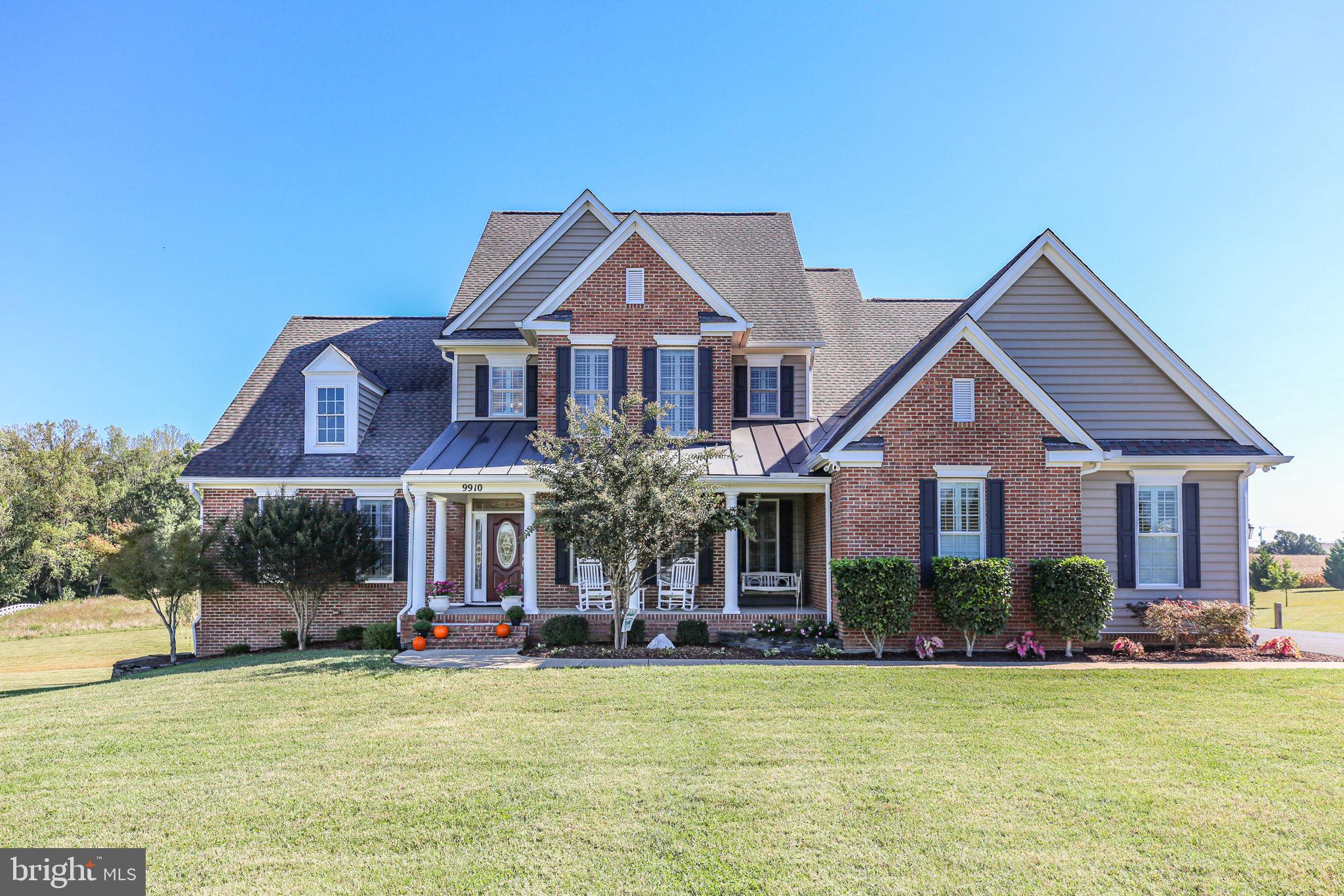 BLOOMSBURY FARM ESTATES - Residential