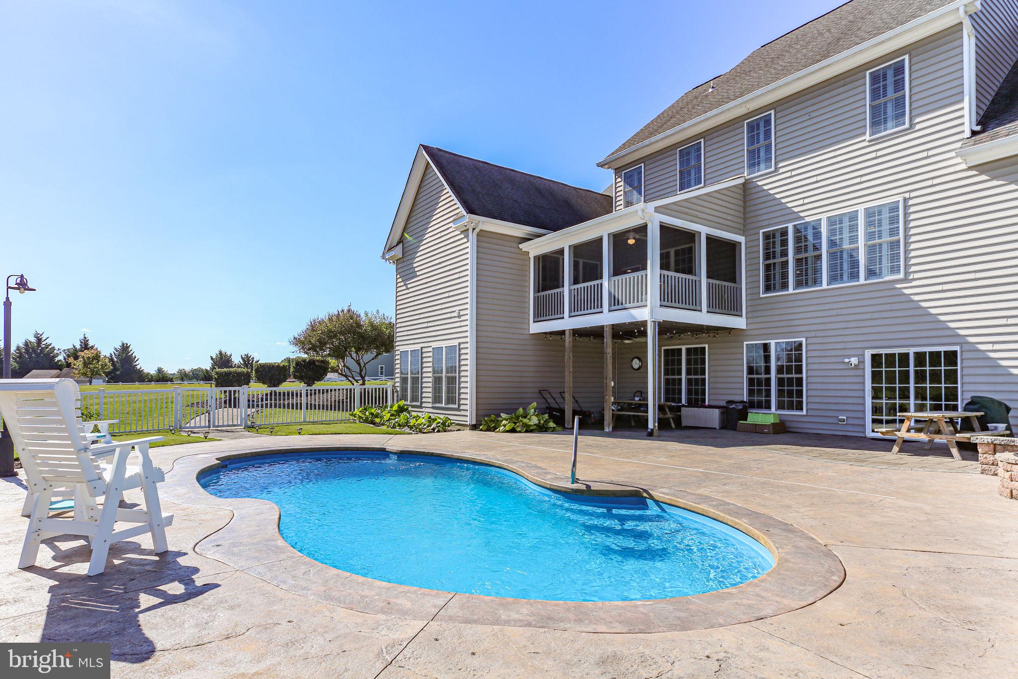 BLOOMSBURY FARM ESTATES - Residential