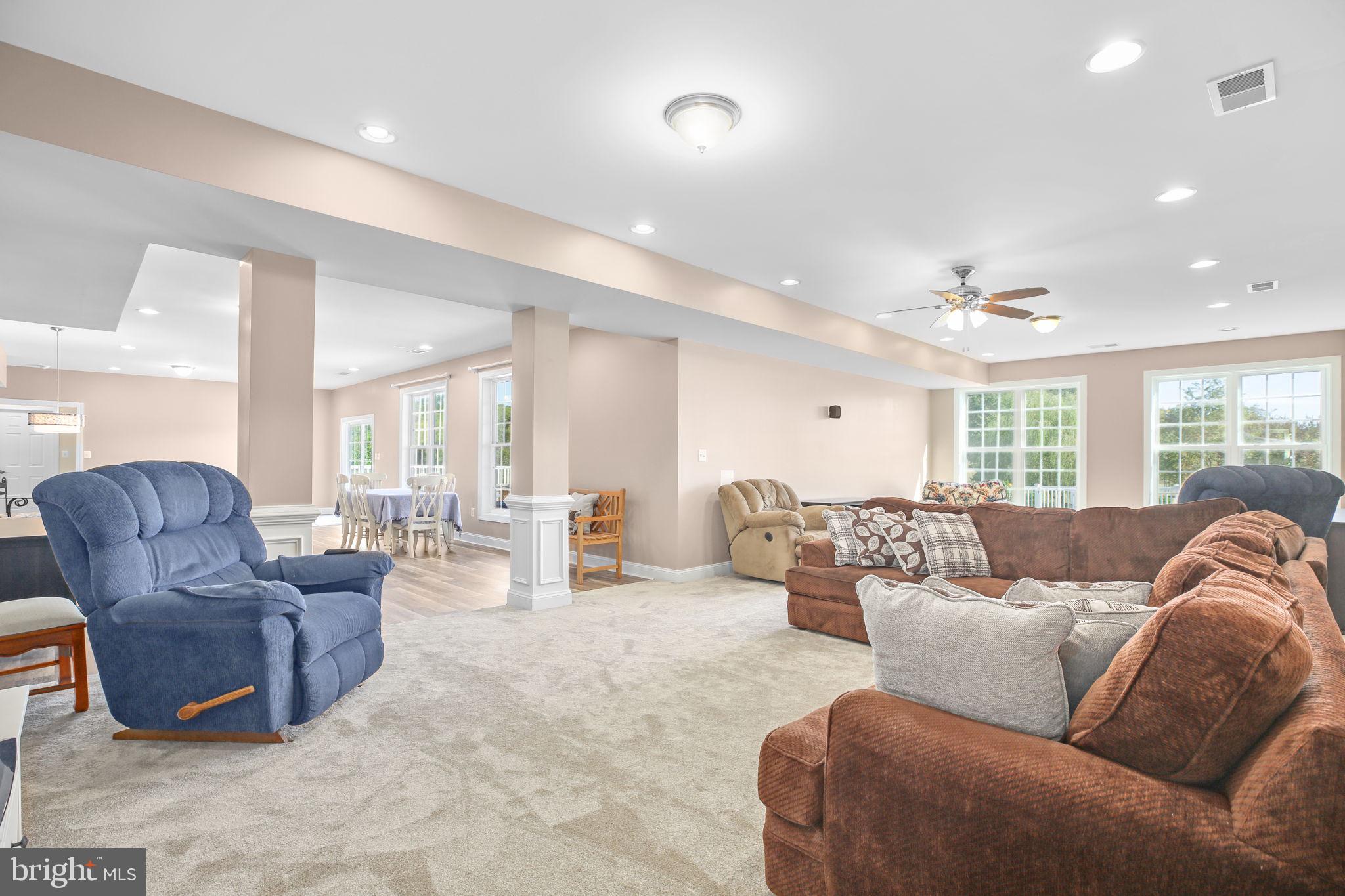 BLOOMSBURY FARM ESTATES - Residential