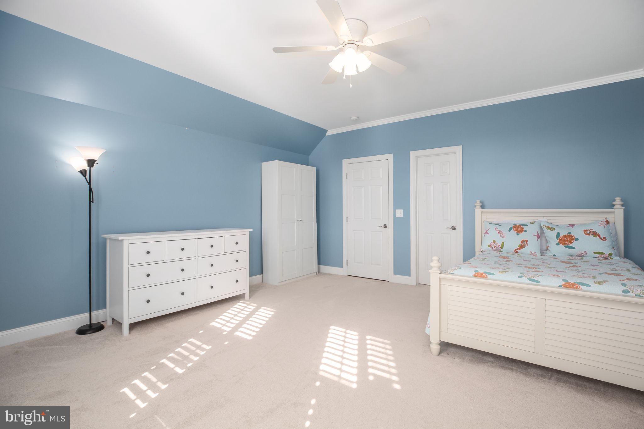 BLOOMSBURY FARM ESTATES - Residential