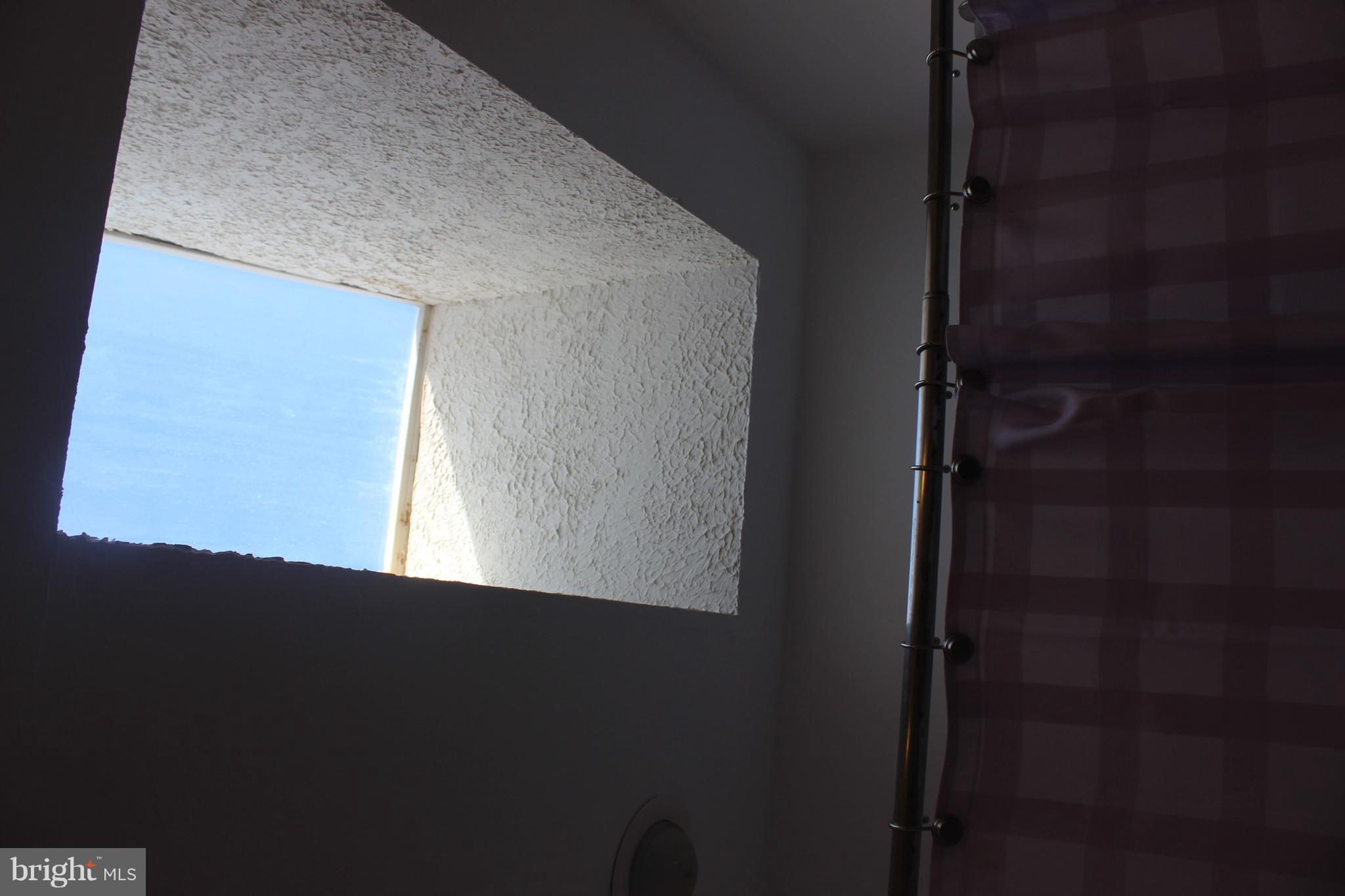 SOUTH HAMPTON - Residential