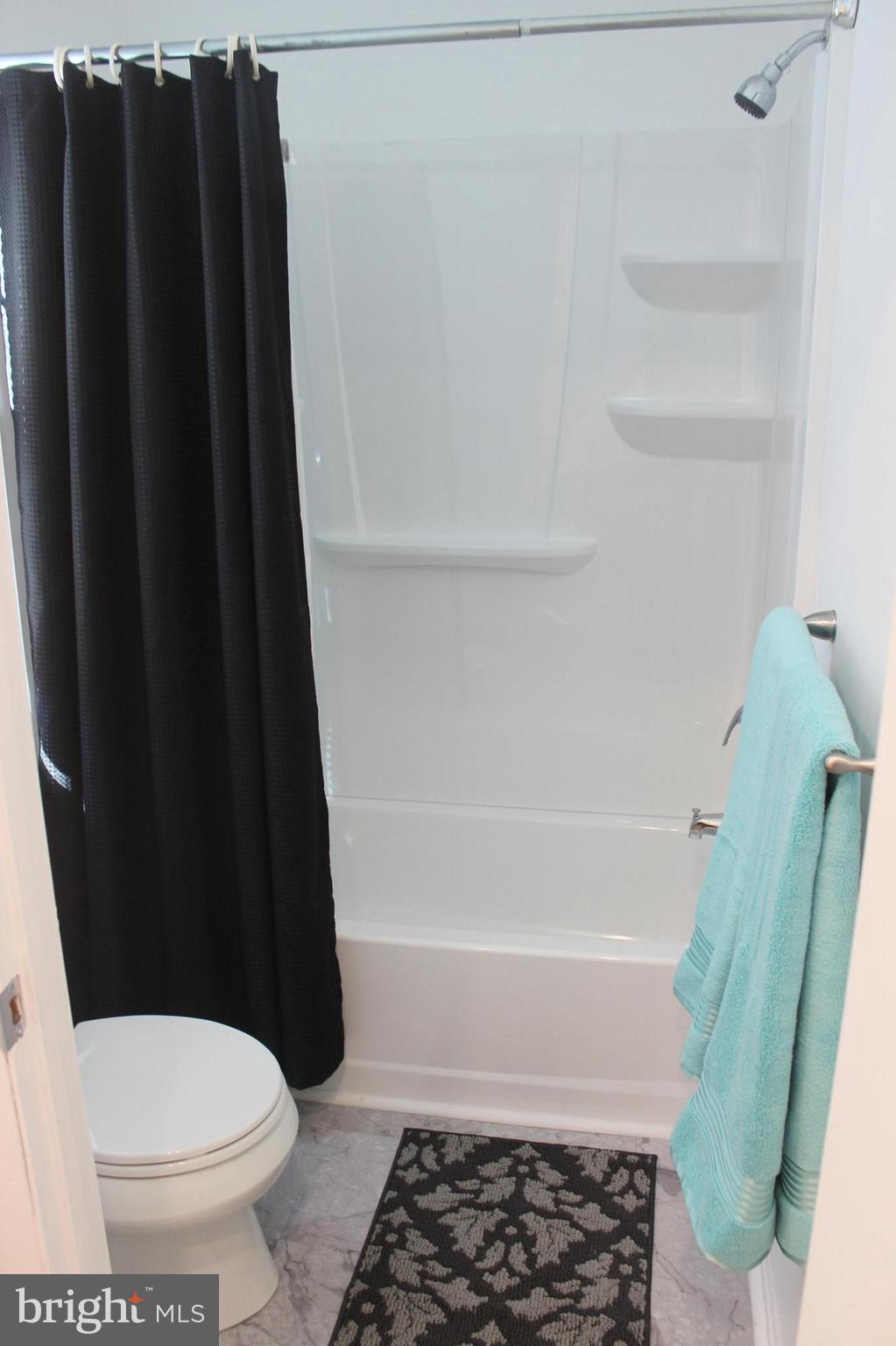 SOUTH HAMPTON - Residential