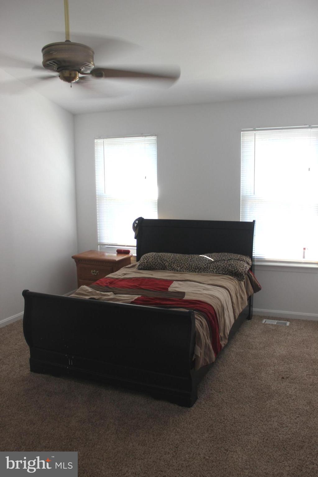 SOUTH HAMPTON - Residential