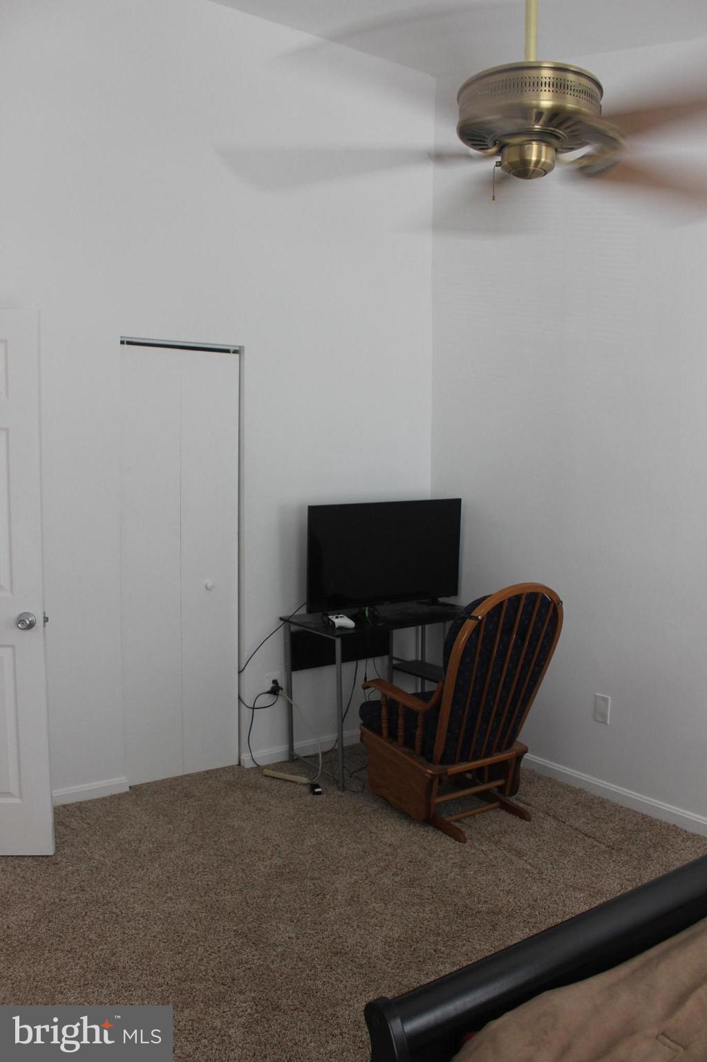 SOUTH HAMPTON - Residential