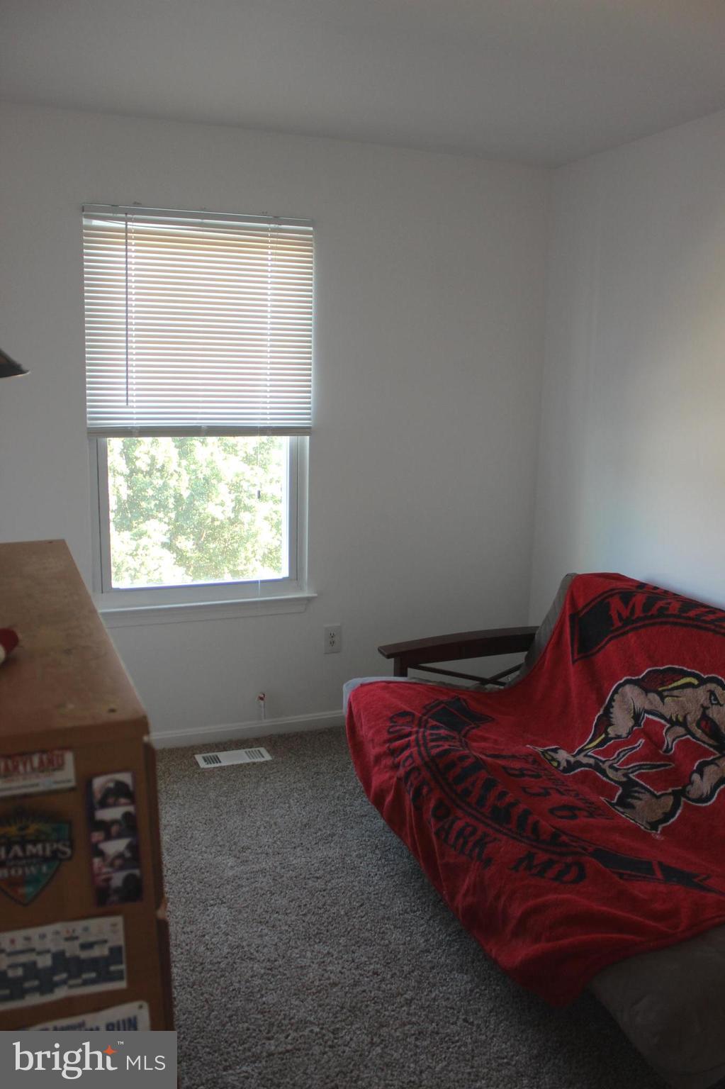 SOUTH HAMPTON - Residential