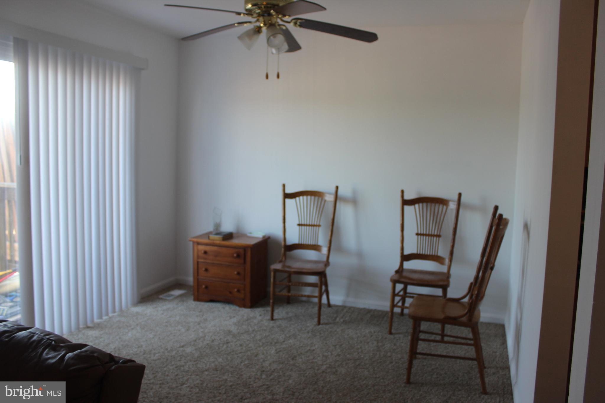 SOUTH HAMPTON - Residential