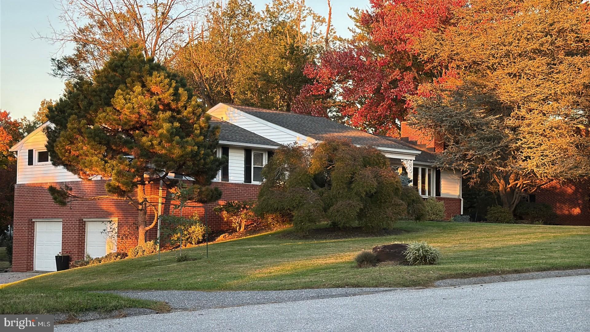 34 SUNNYVIEW DRIVE