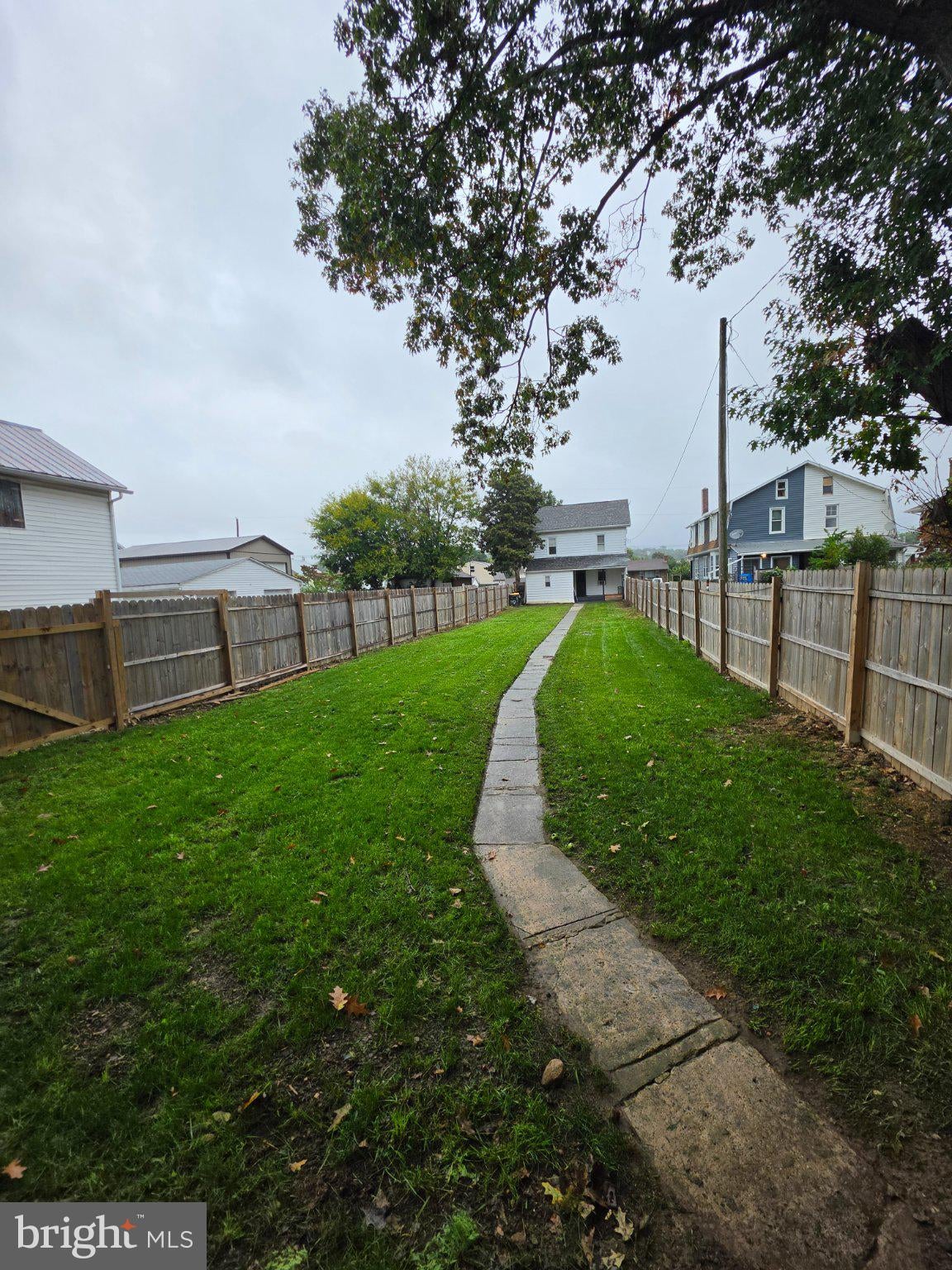132 W CHESTNUT AVENUE
