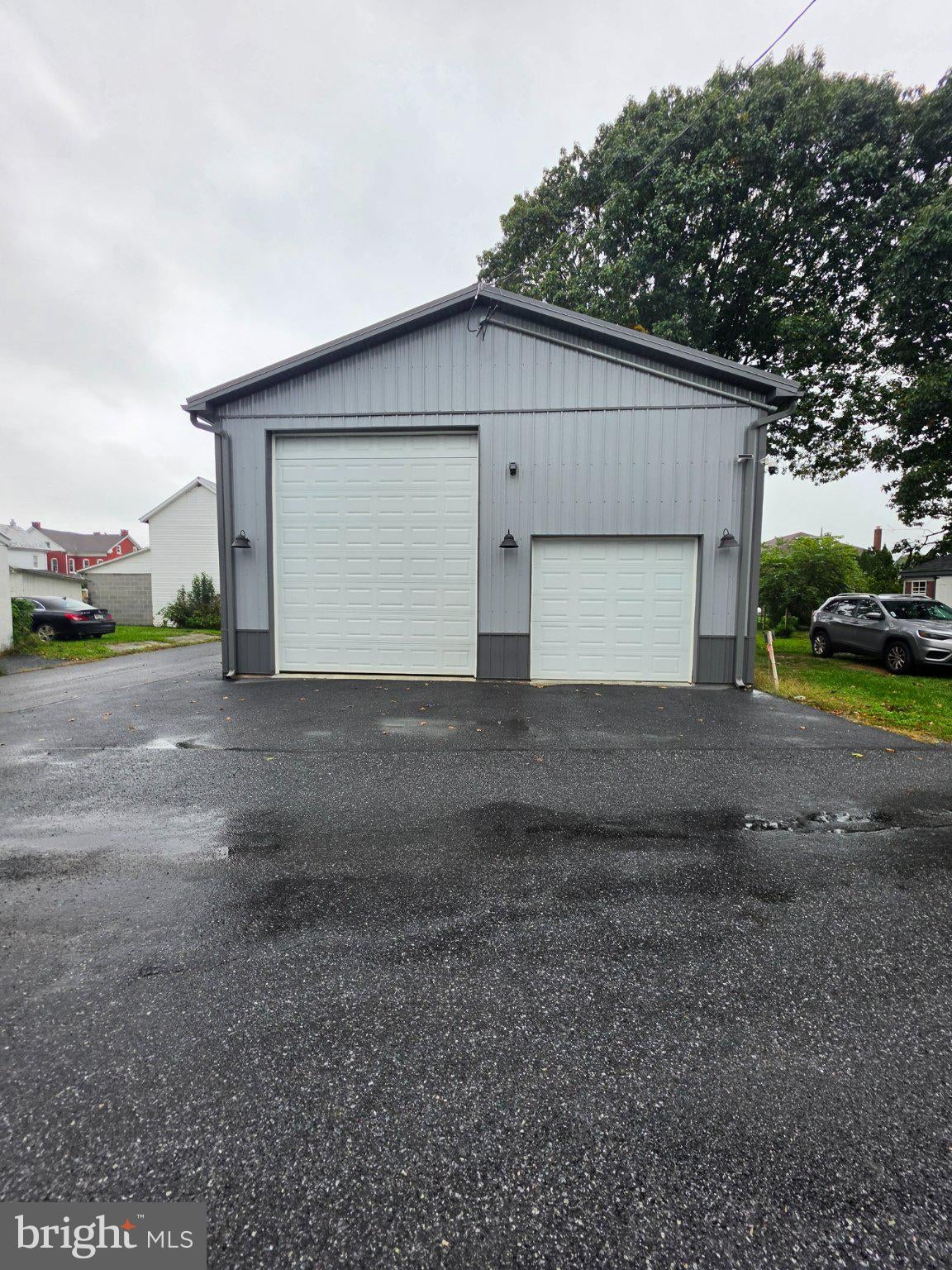 132 W CHESTNUT AVENUE