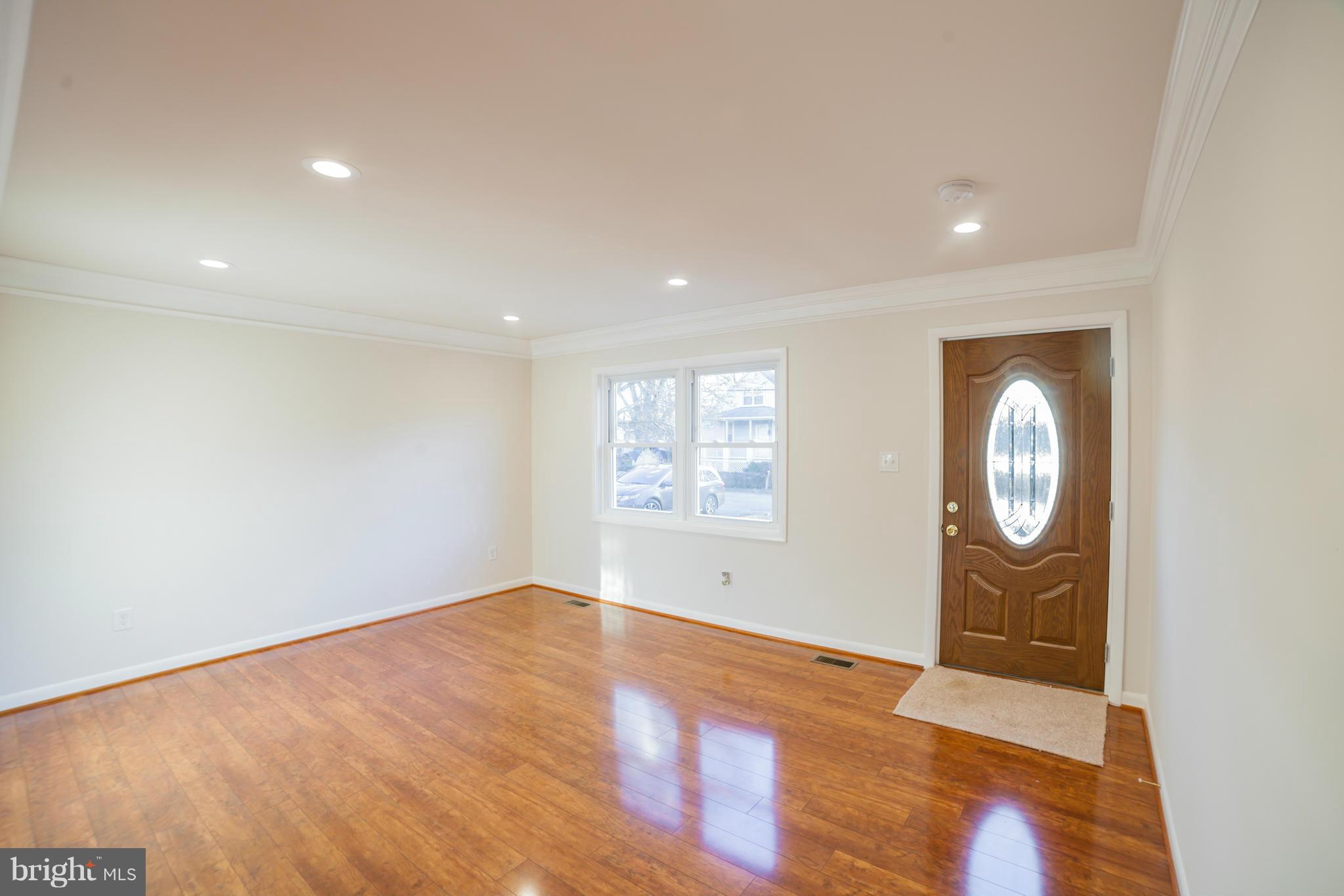 CATONSVILLE MANOR - Residential