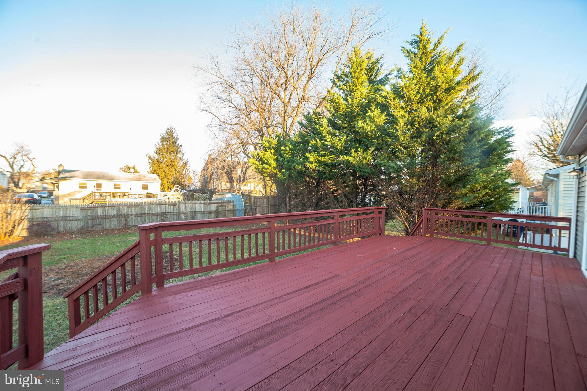 CATONSVILLE MANOR - Residential